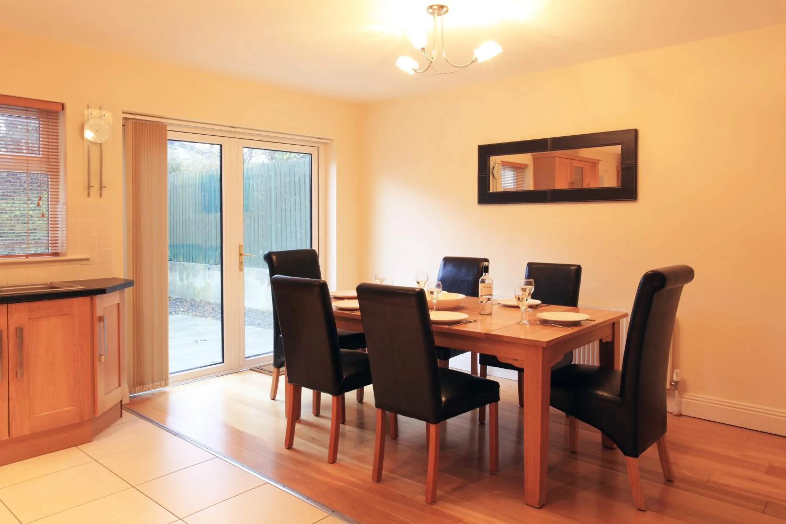 Dining area in O'Donnabhain's