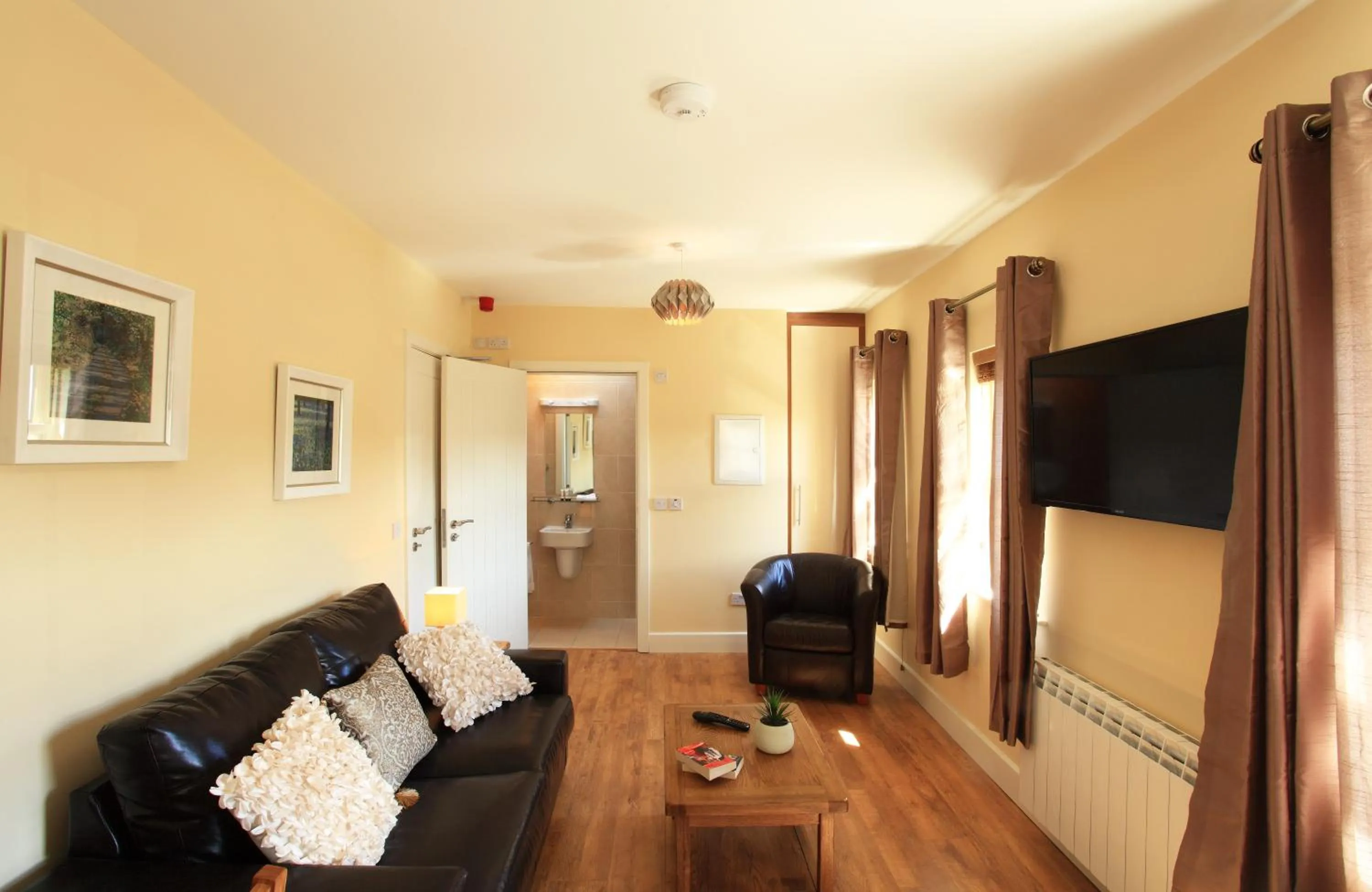 Living room in O'Donnabhain's