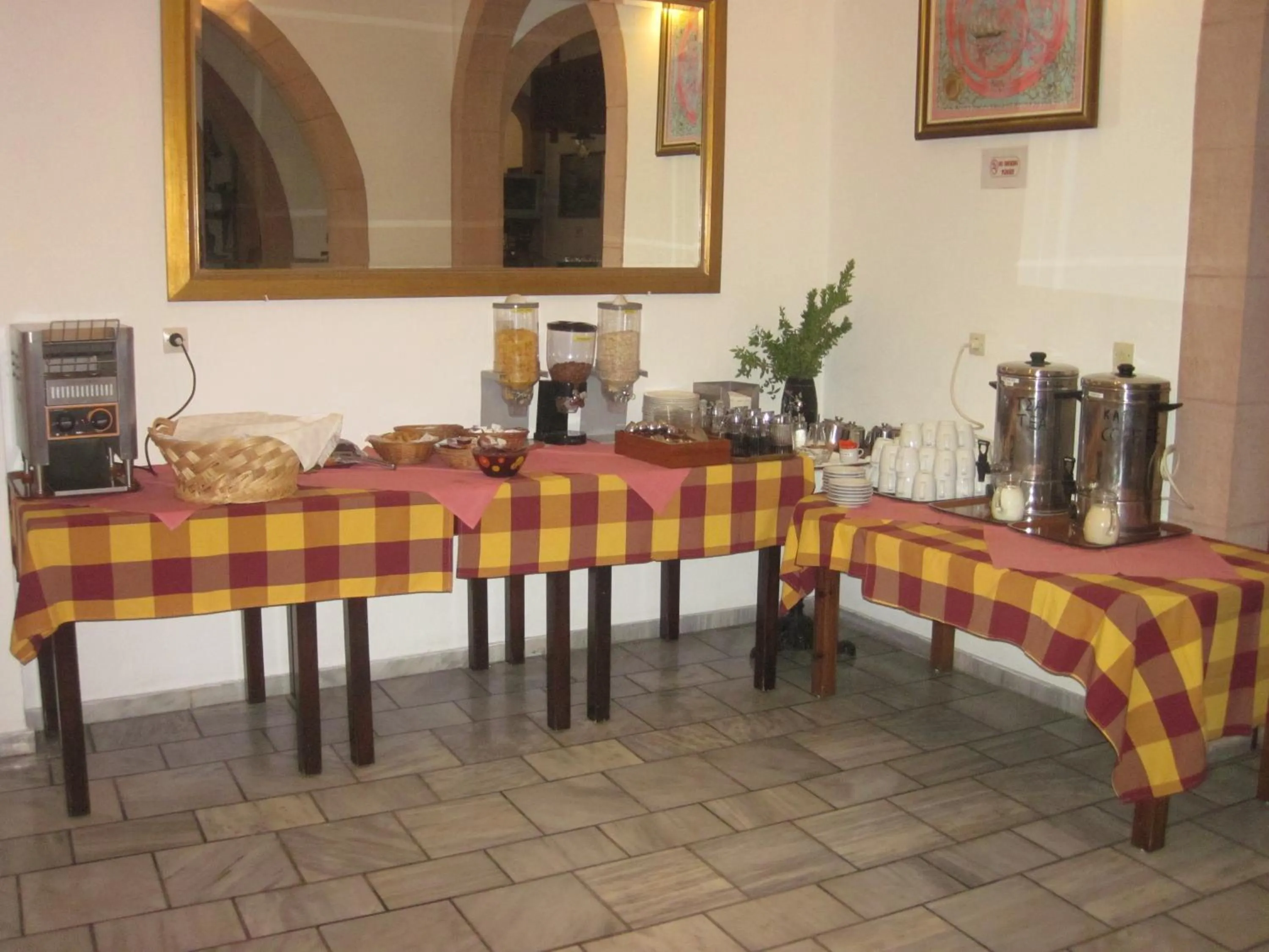 Buffet breakfast in Asteri Hotel