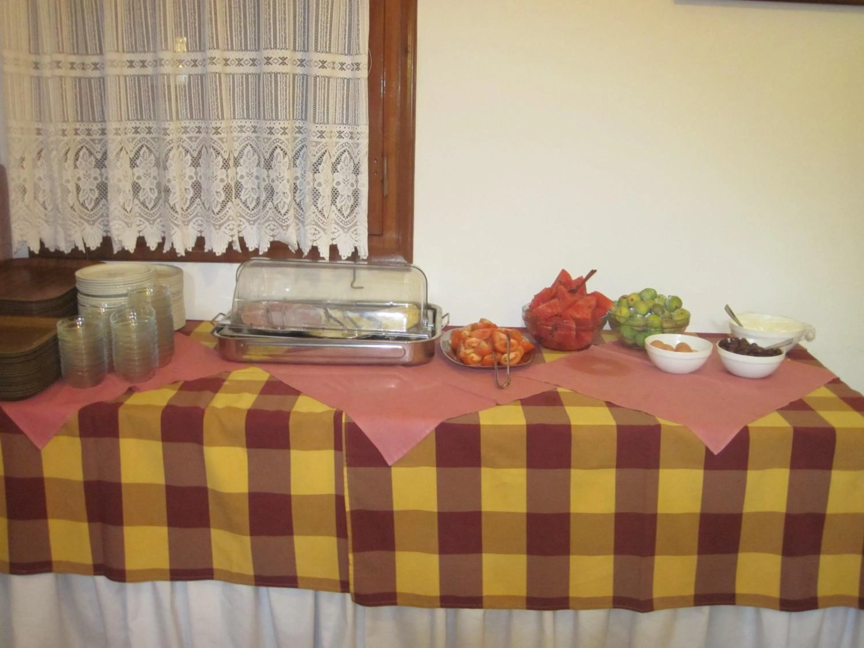 Buffet breakfast in Asteri Hotel
