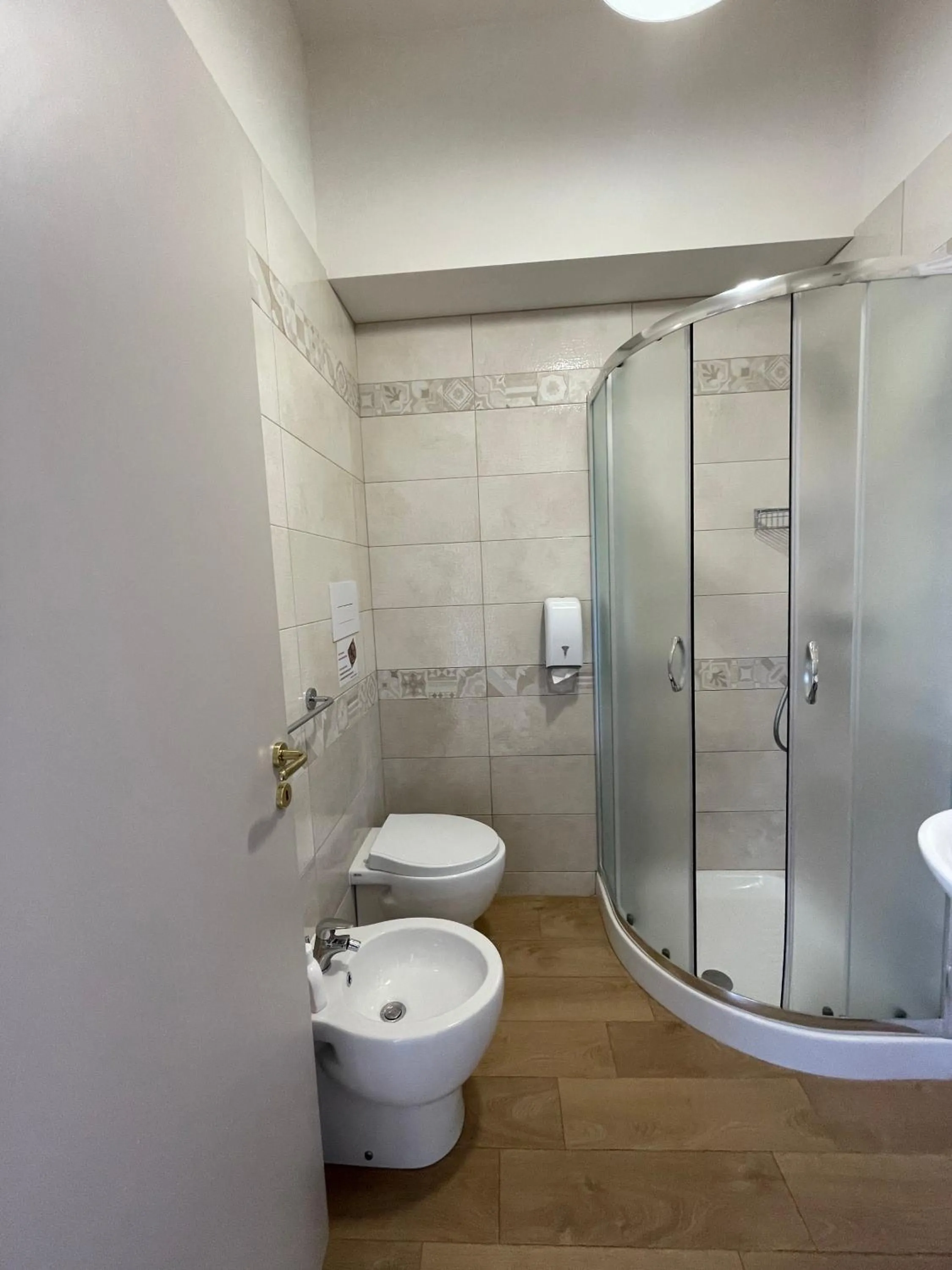 Shower in B&B Vistamare