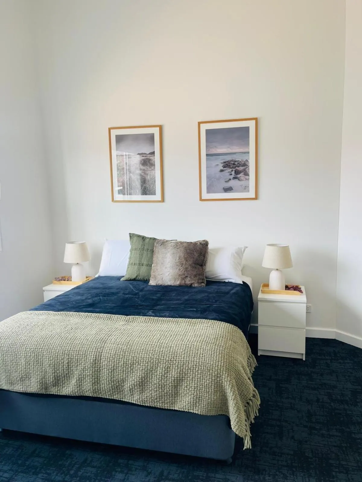 Bed in The Club Hotel Collie