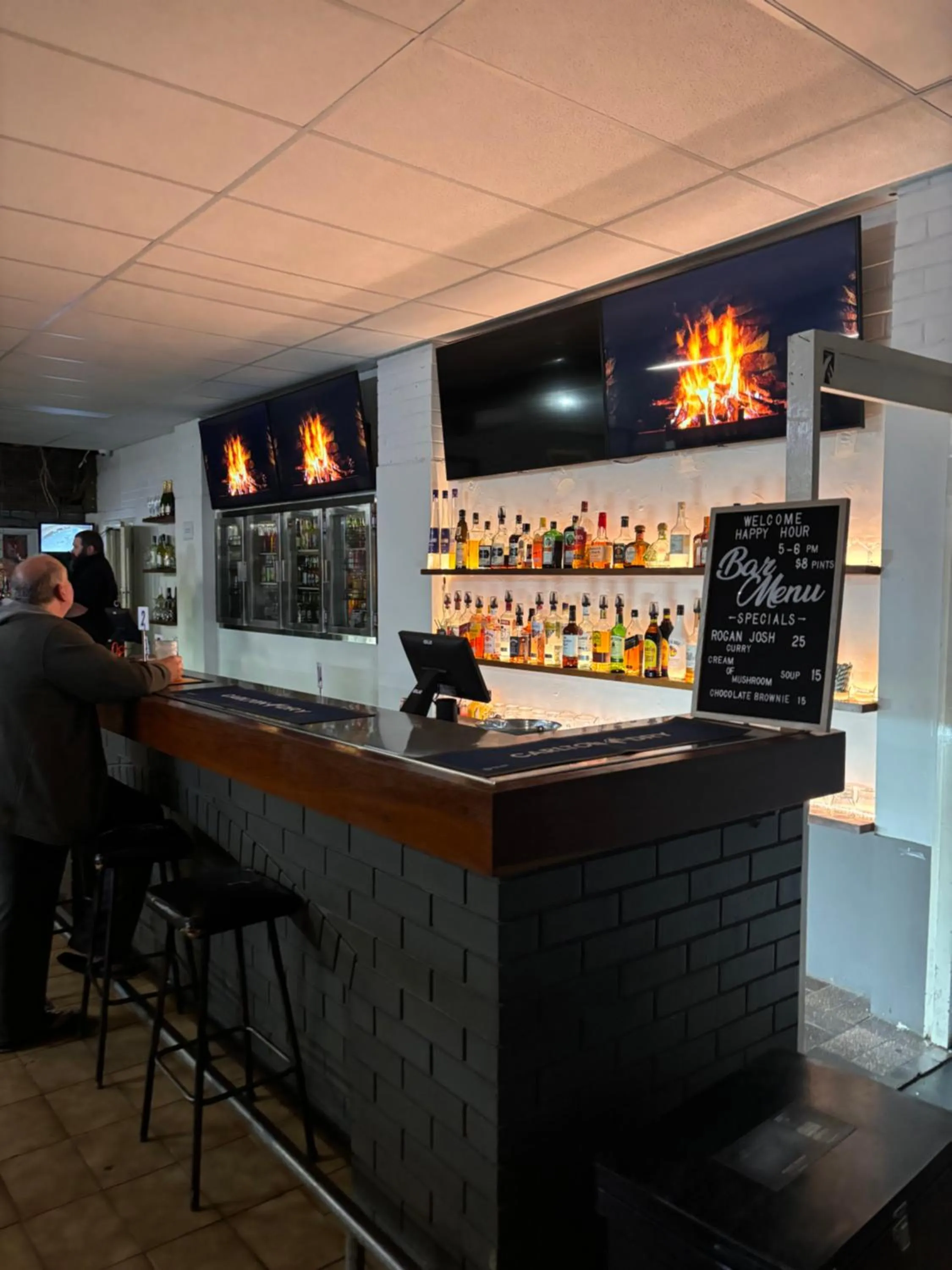 People in The Club Hotel Collie