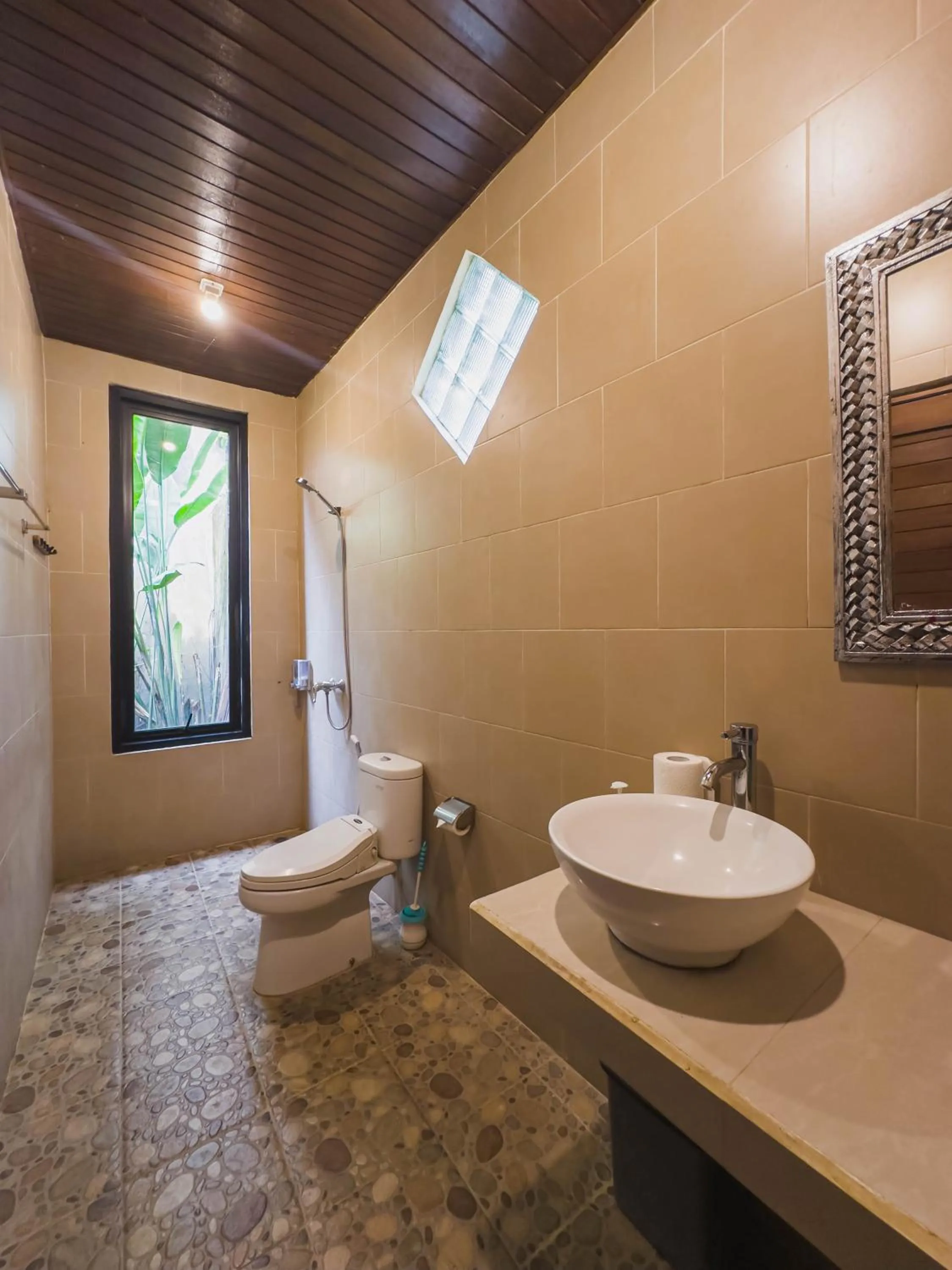 Bathroom in Pukakoo Villas and Suite by Supala