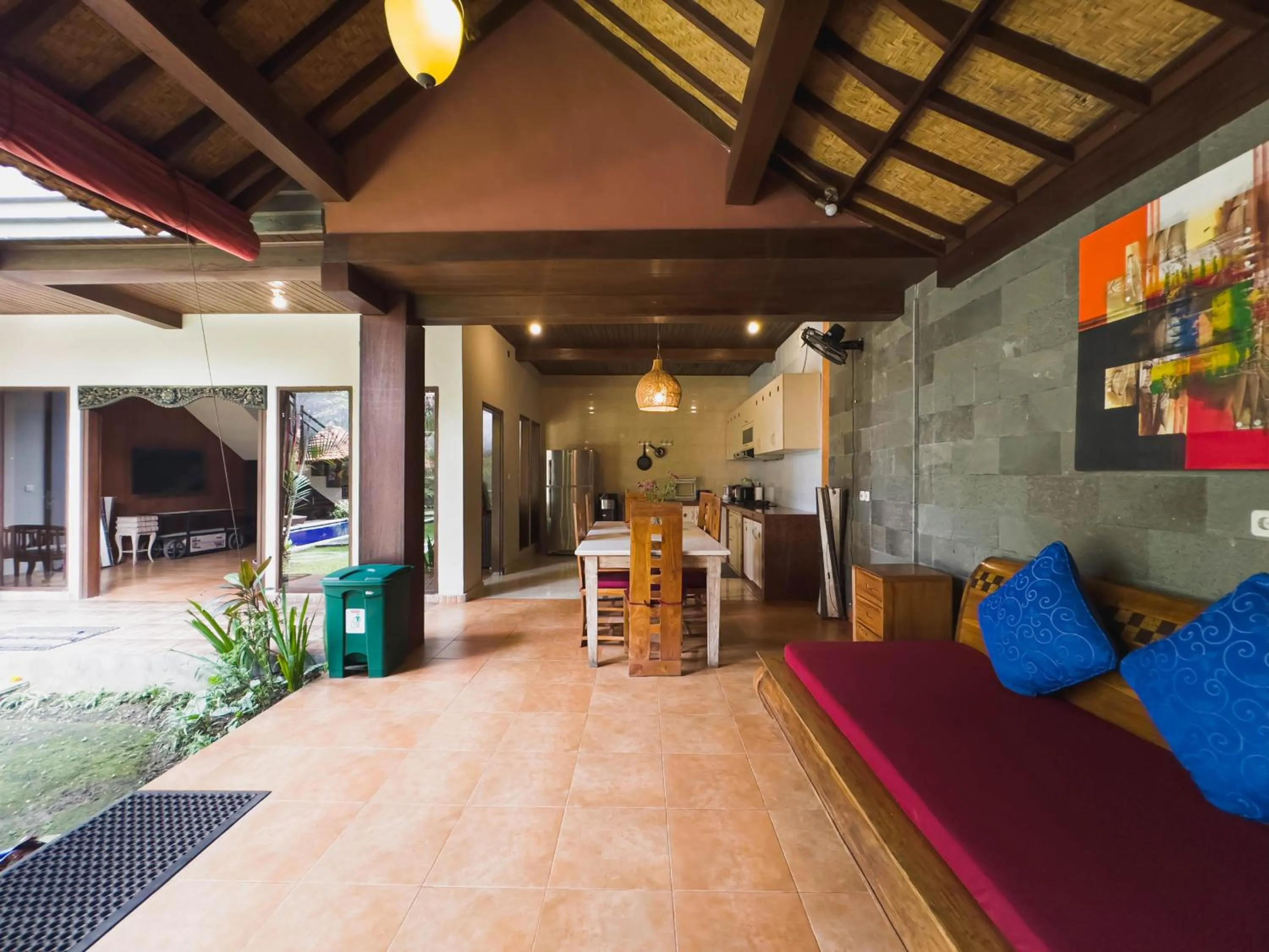 Kitchen or kitchenette in Pukakoo Villas and Suite by Supala