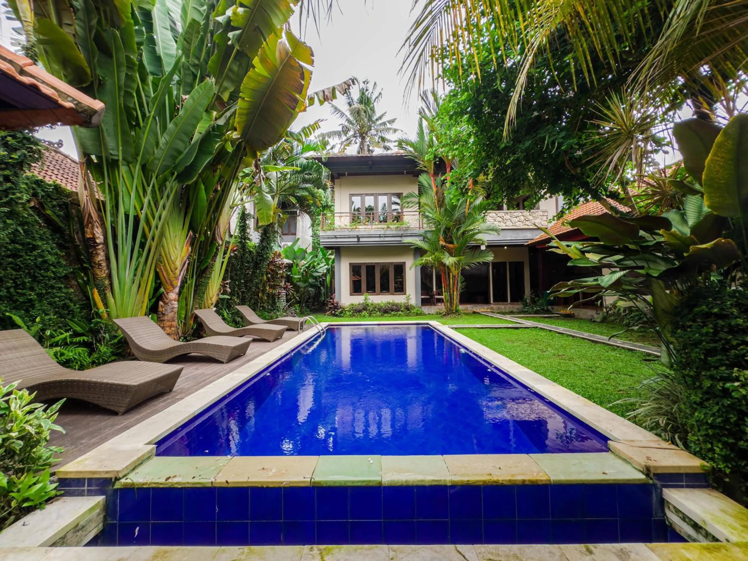 Swimming pool in Pukakoo Villas and Suite by Supala