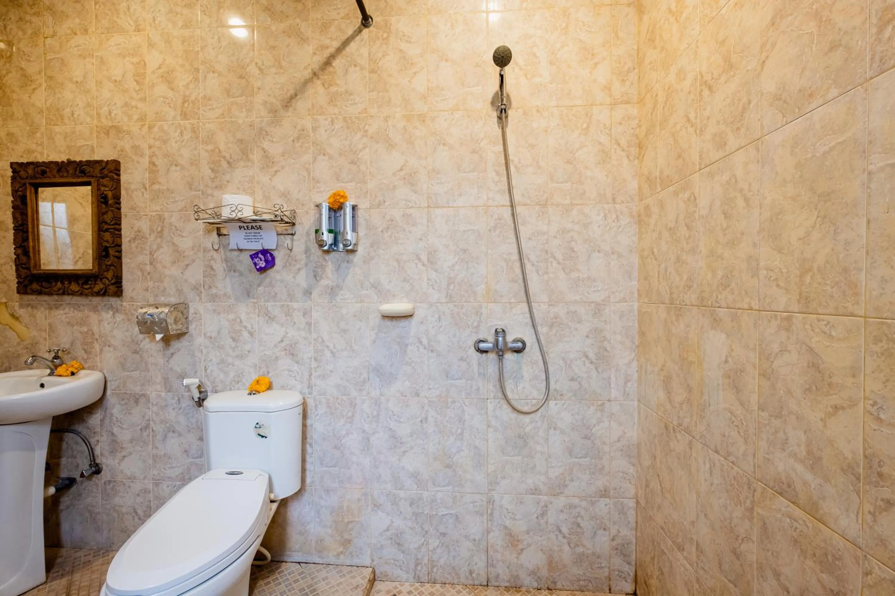 Shower in Pukakoo Villas and Suite by Supala