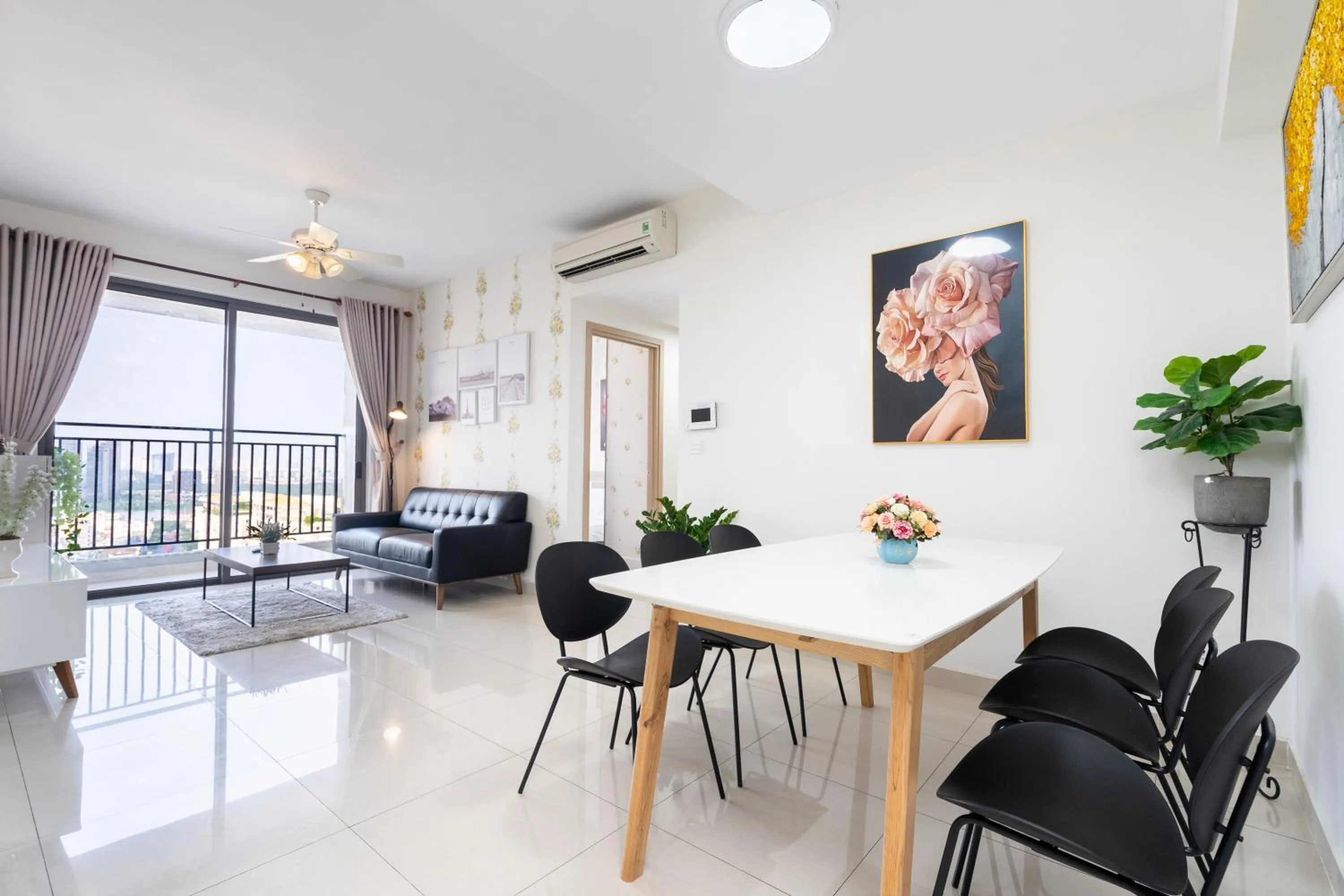 Infinity Pool Signature - Saigon Rivergate