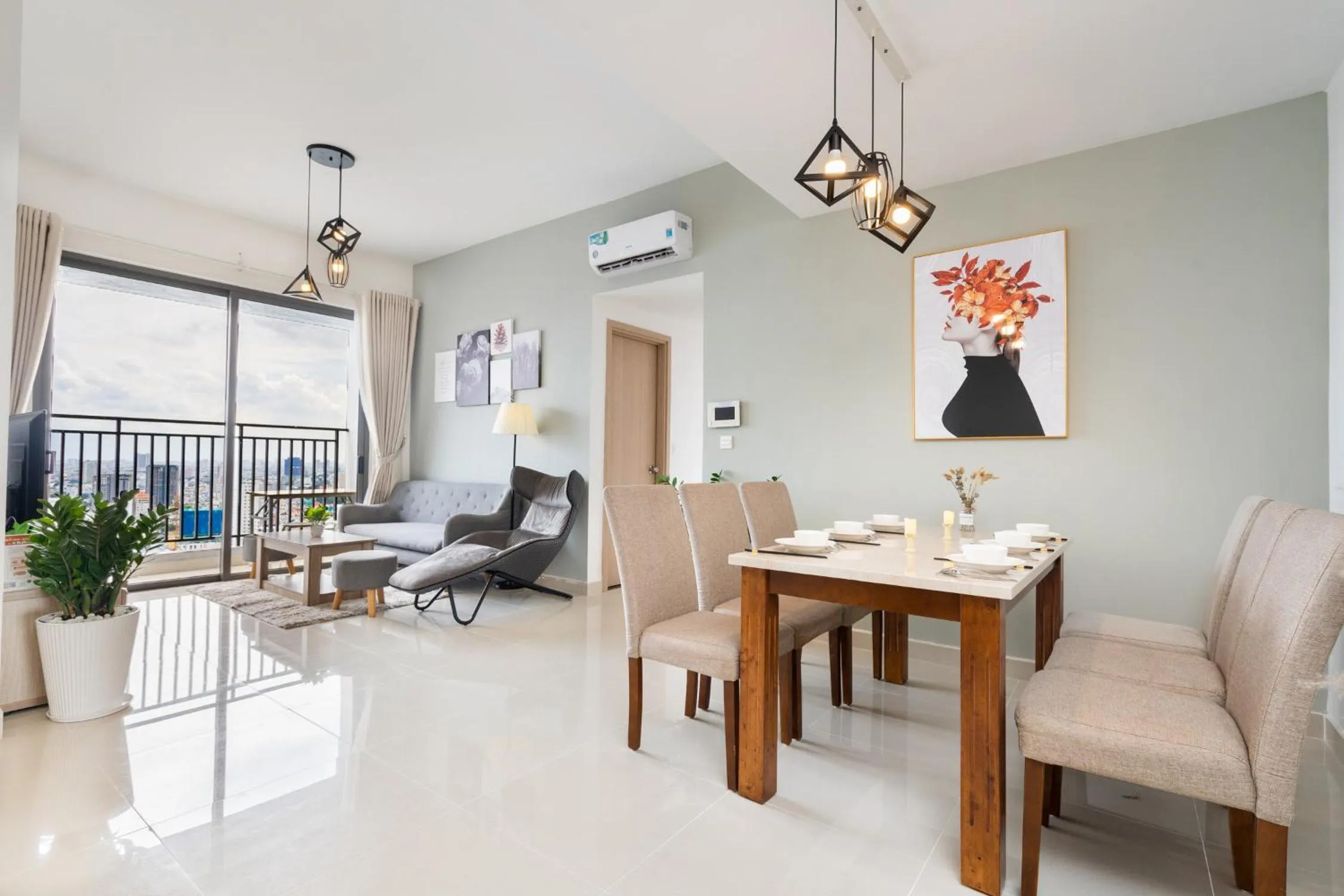 Infinity Pool Signature - Saigon Rivergate