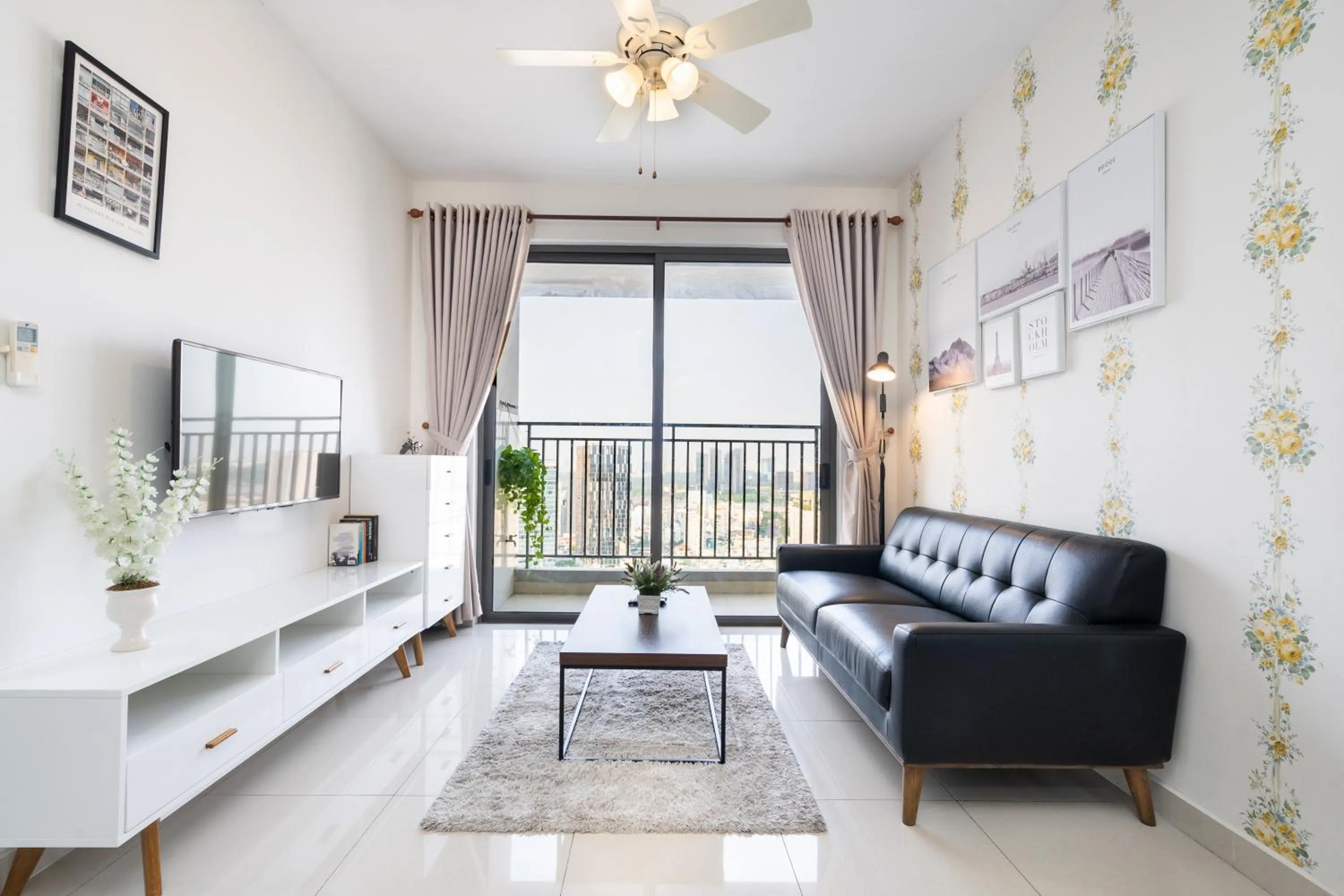 Infinity Pool Signature - Saigon Rivergate