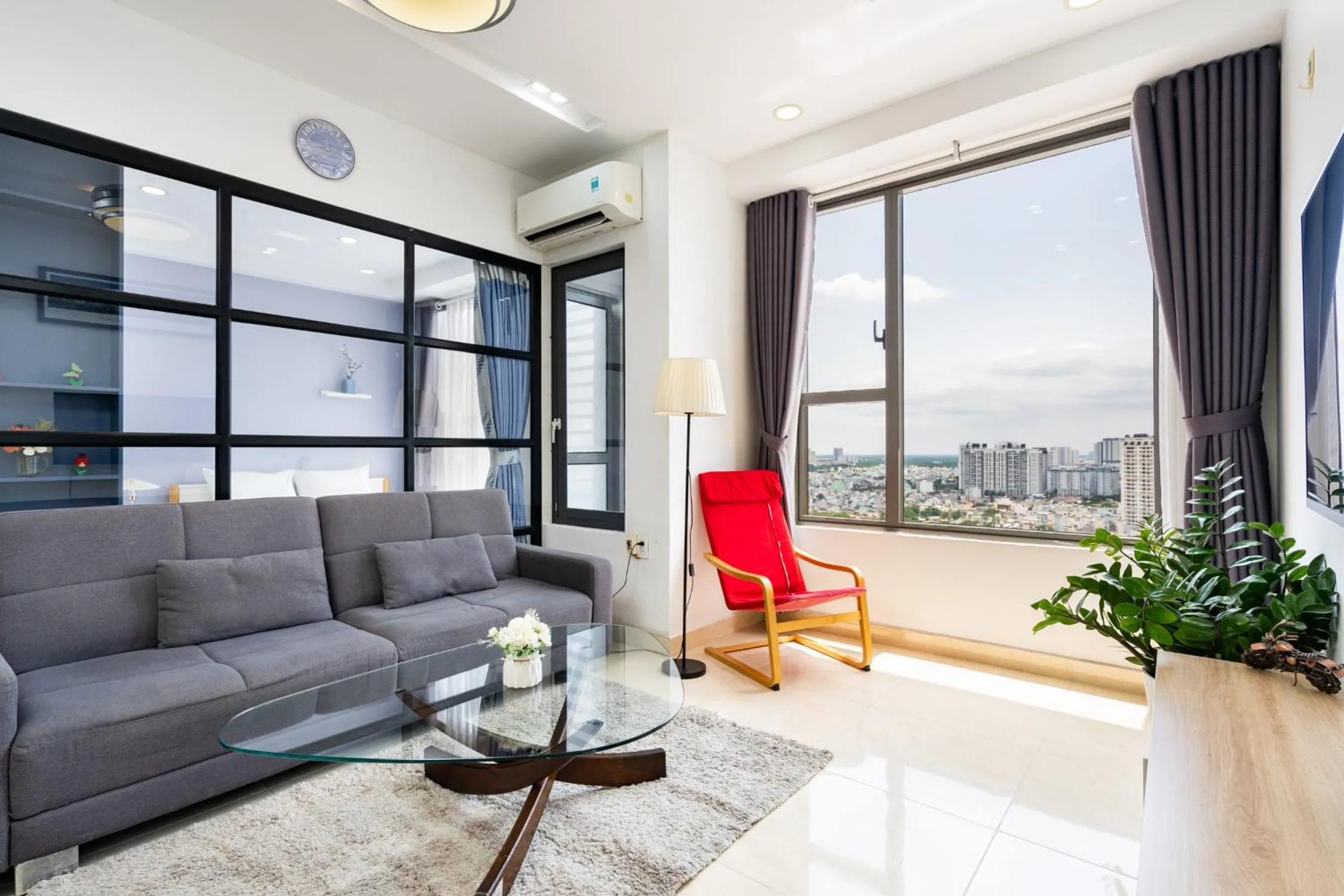 Infinity Pool Signature - Saigon Rivergate