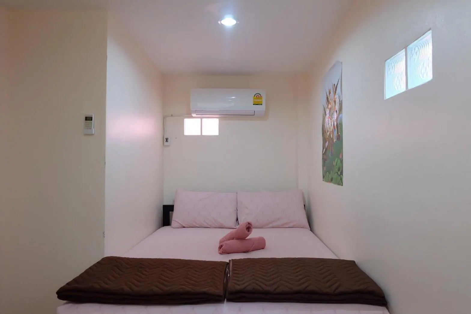Bed in Thippawan Bungalow