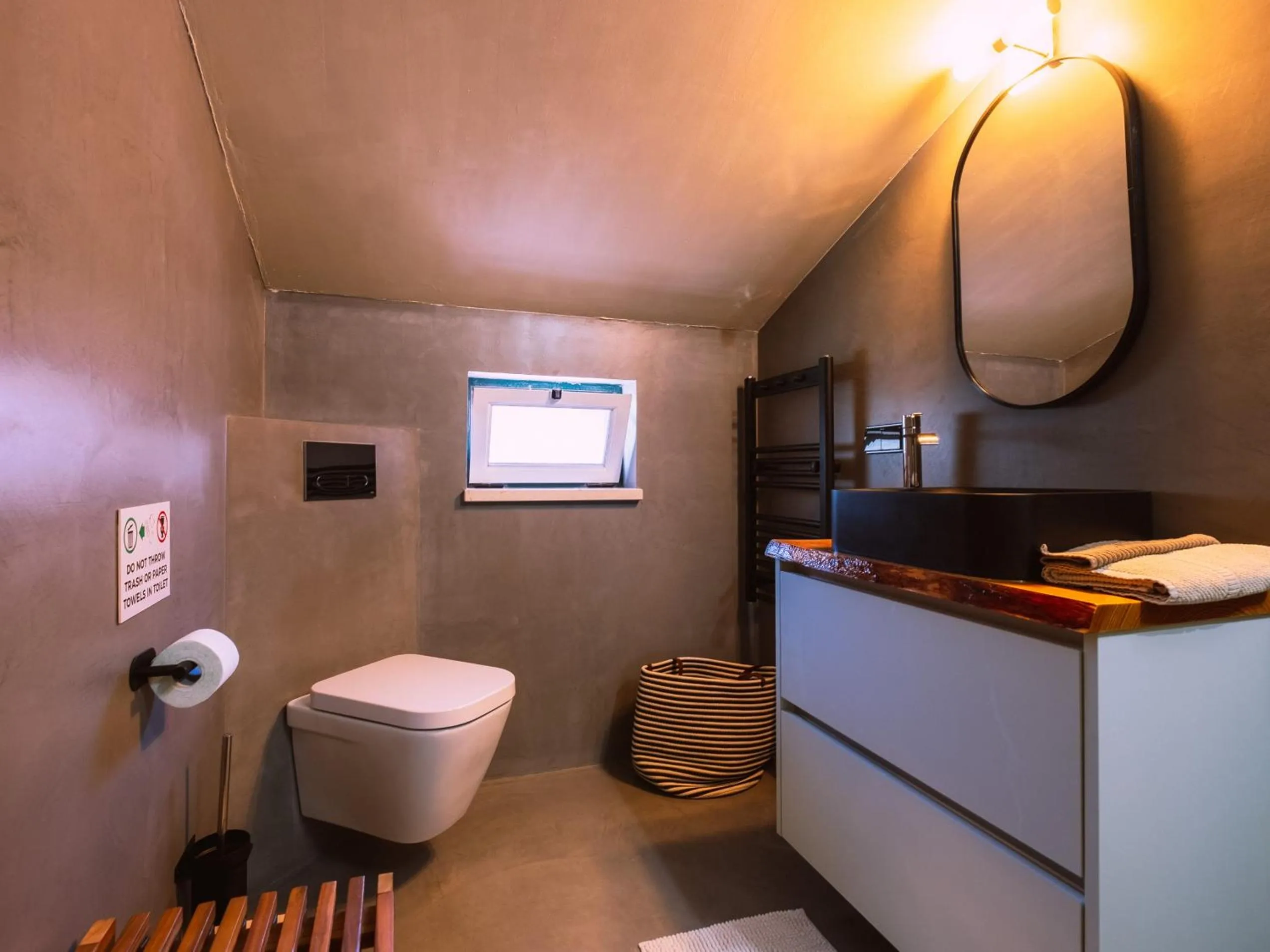 Toilet in Quinta Japonesa