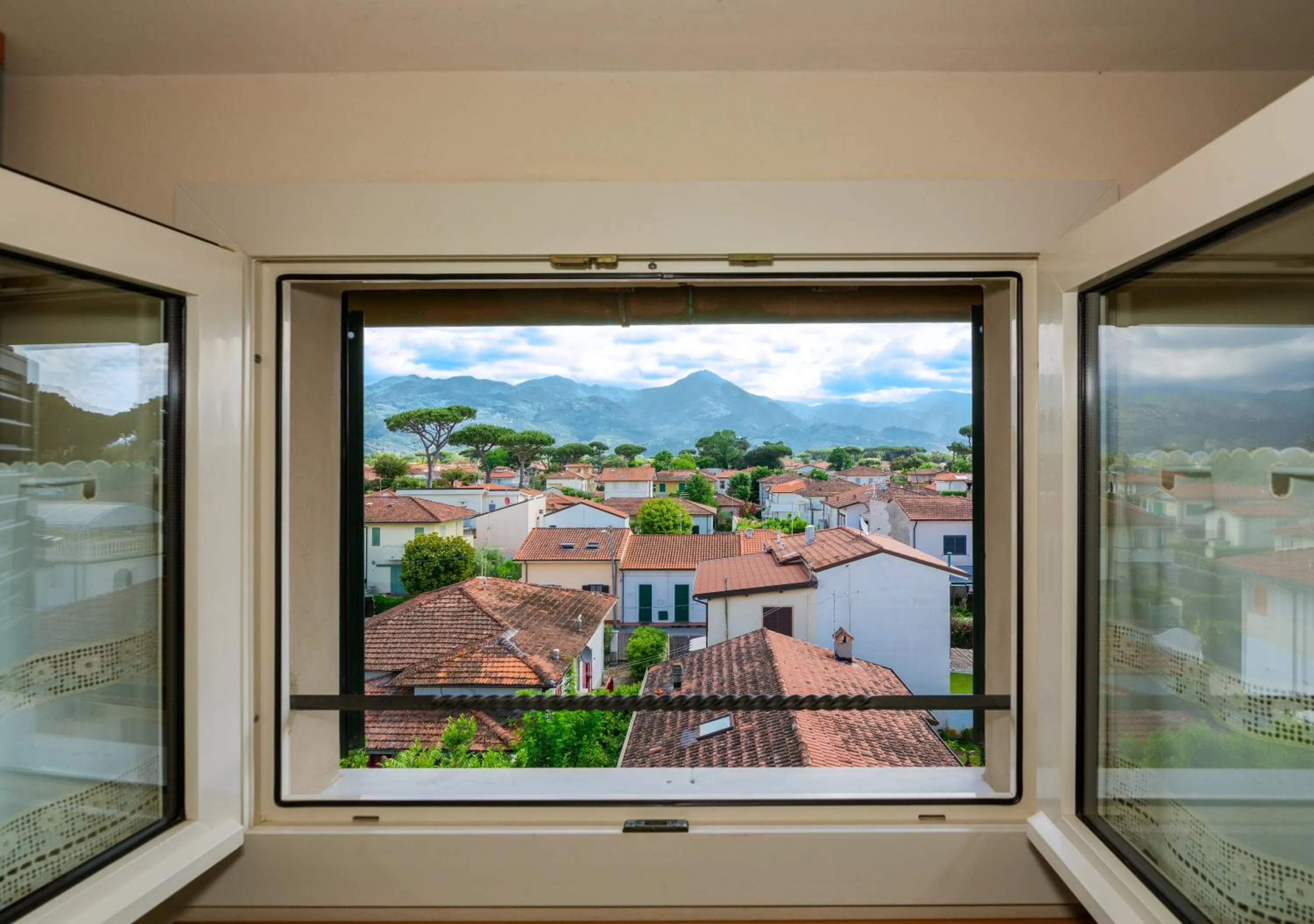 Mountain view in Hotel Apuana