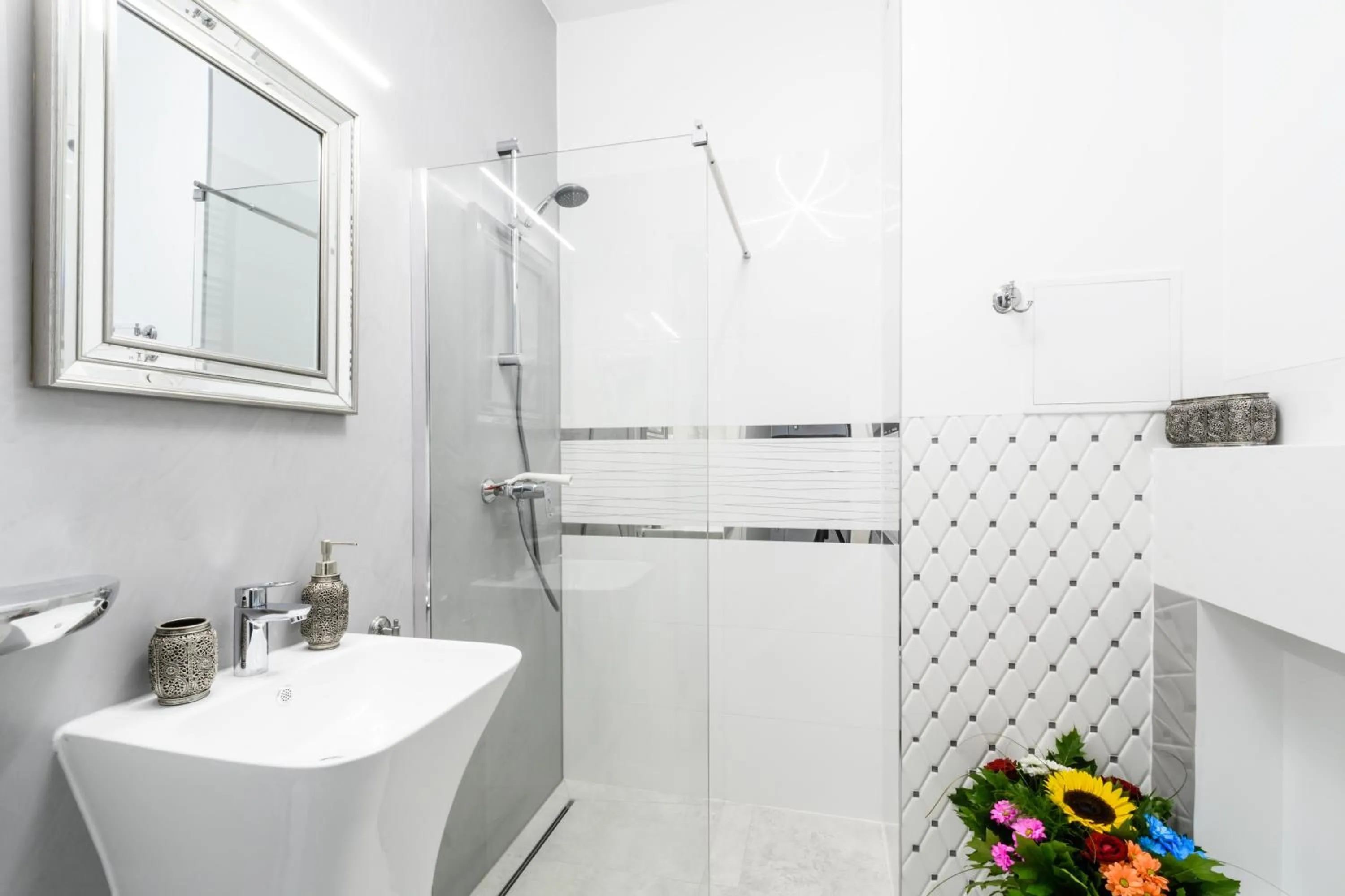 Shower in Aparthotel Pawia Deluxe- 10 min to center