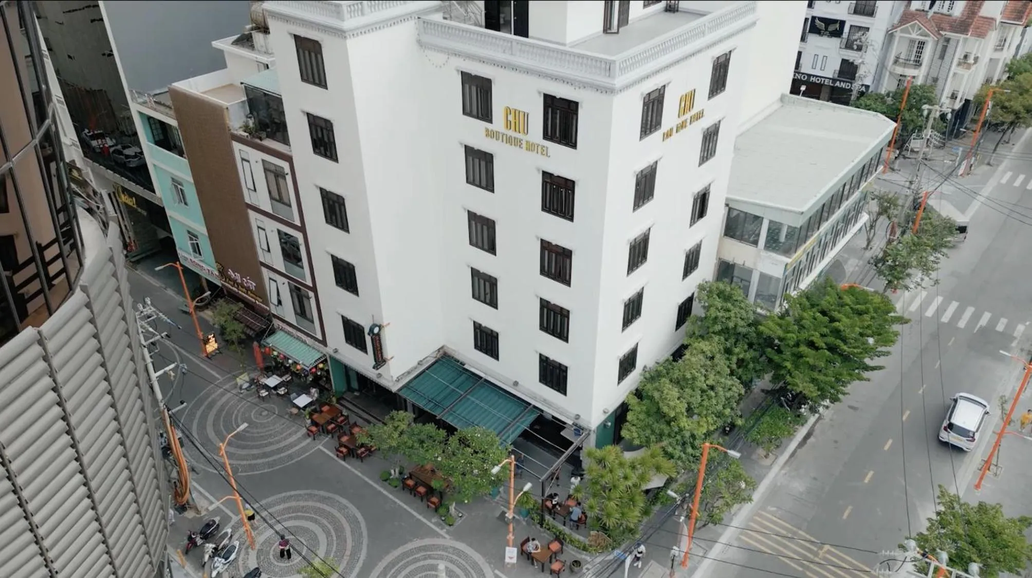 Property building in Chu Hotel