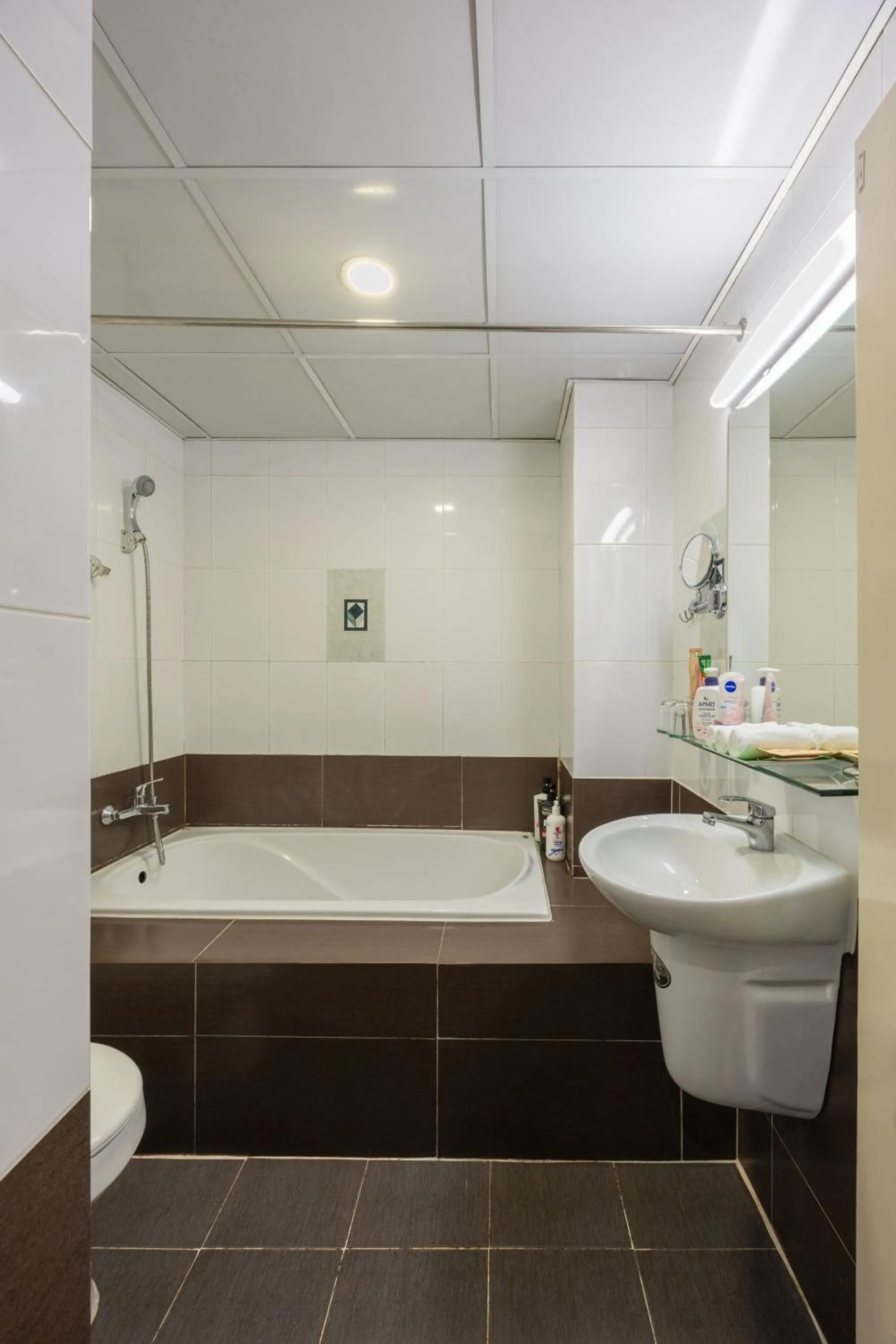 Shower in A25 Hotel - 307 Lý Tự Trọng