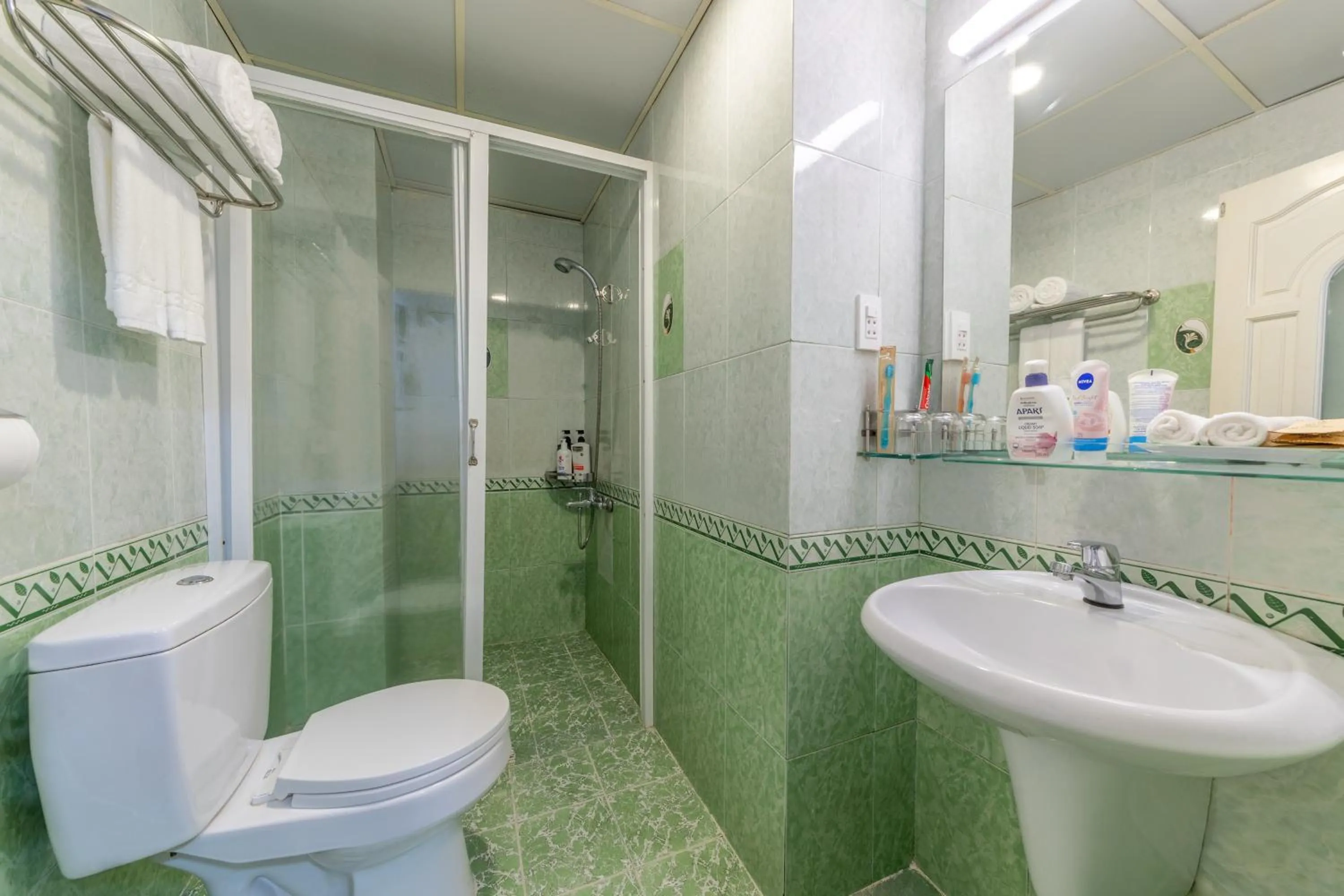 Shower in A25 Hotel - 307 Lý Tự Trọng