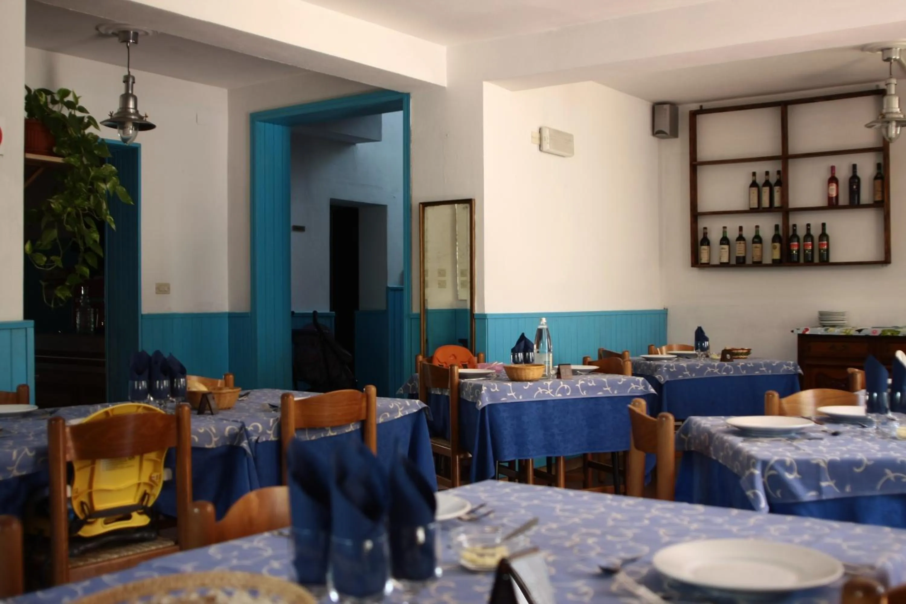 Restaurant/places to eat in Hotel Ornella