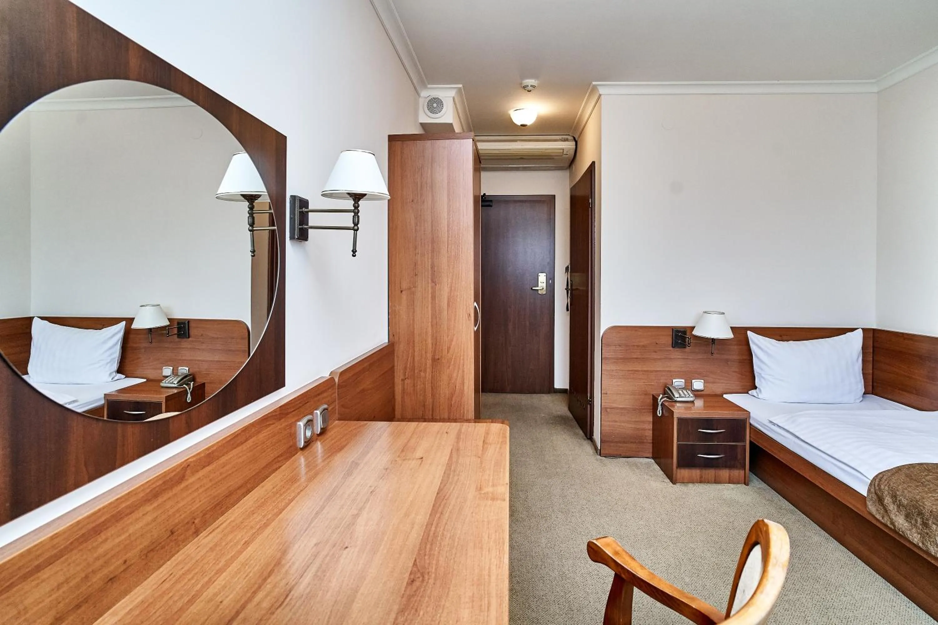 Property building, Bed in Hotel Stara Poczta