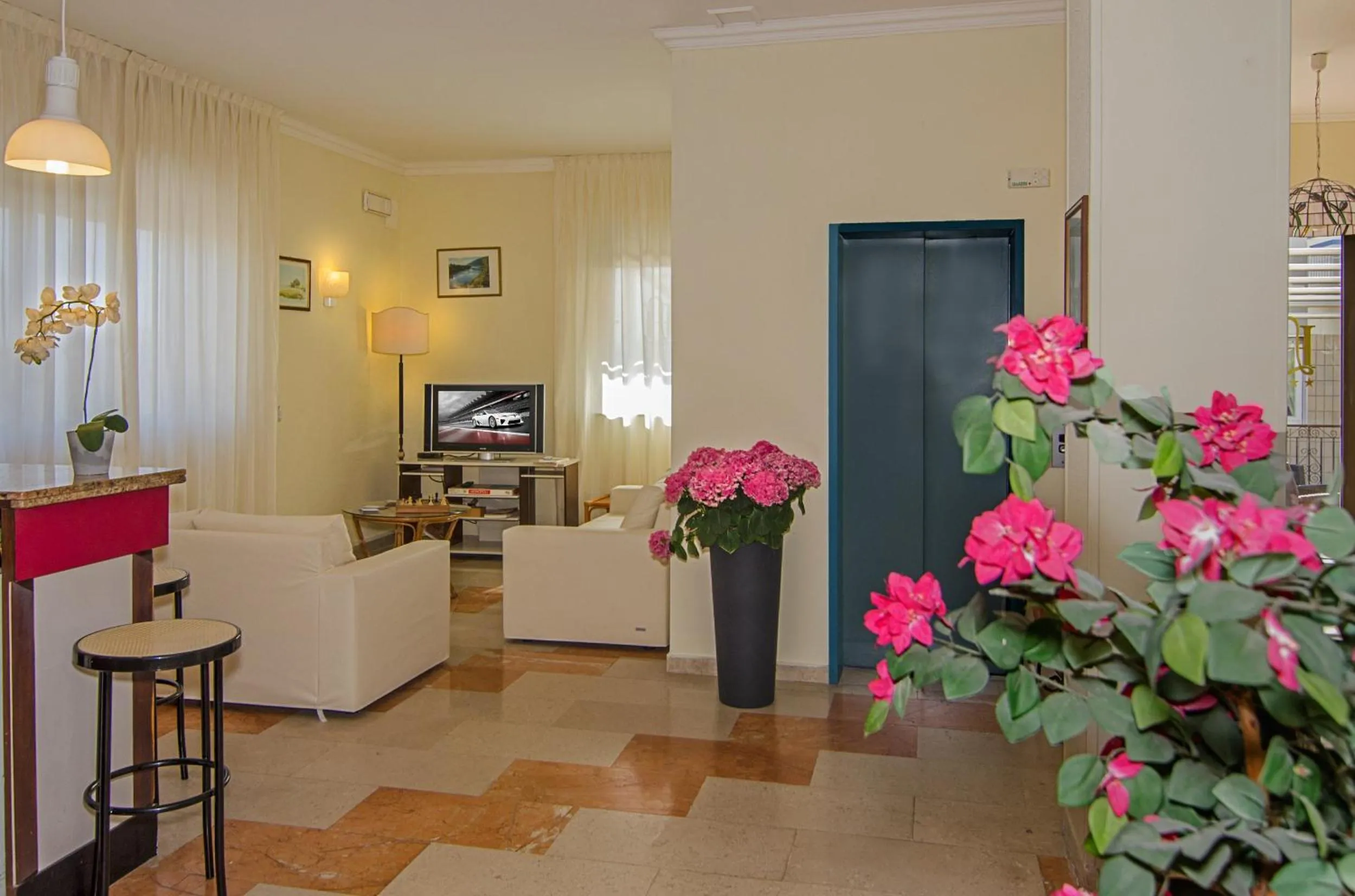 Living room in Hotel Laurin