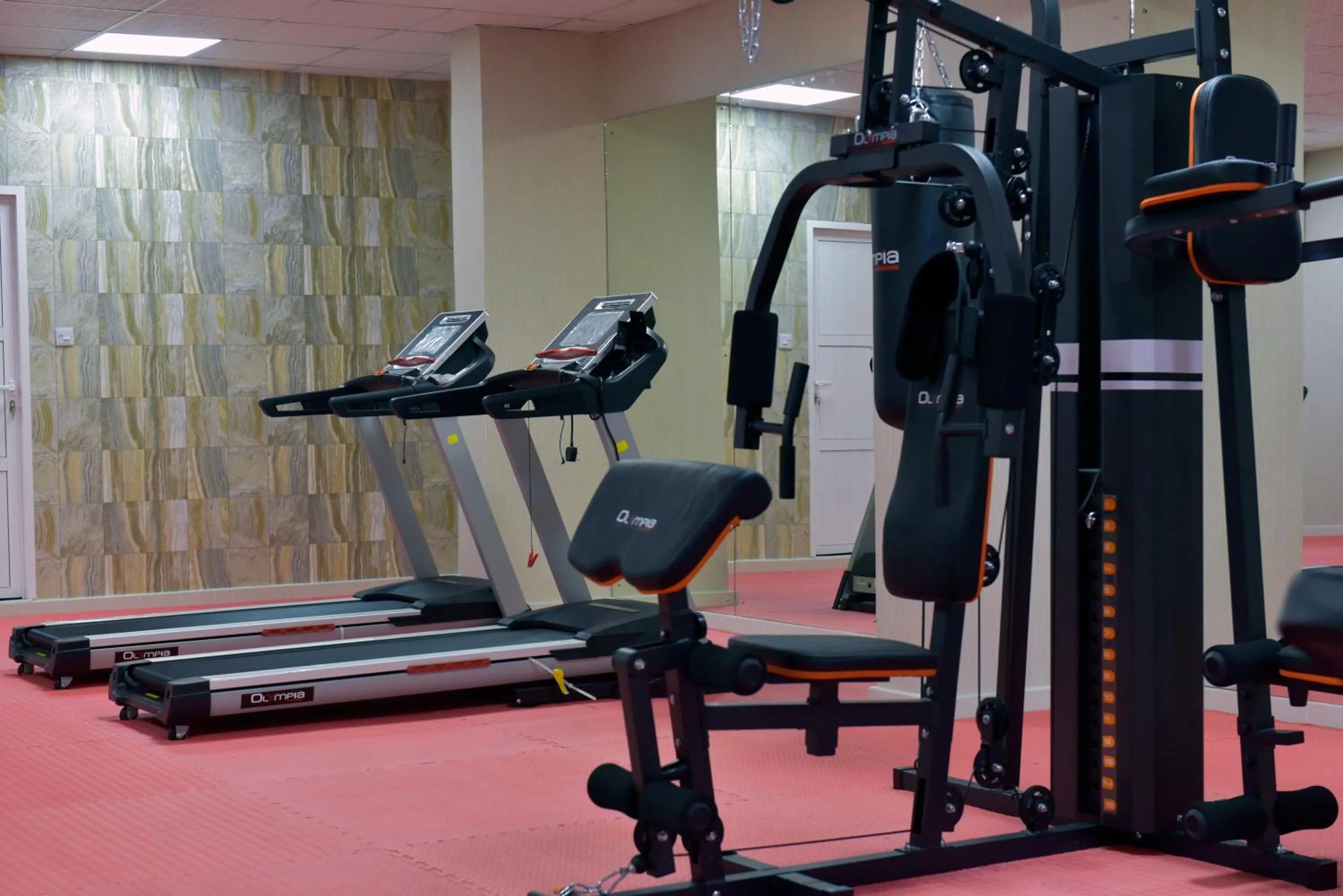 Fitness centre/facilities in A'Sinamar Hotel Apartment