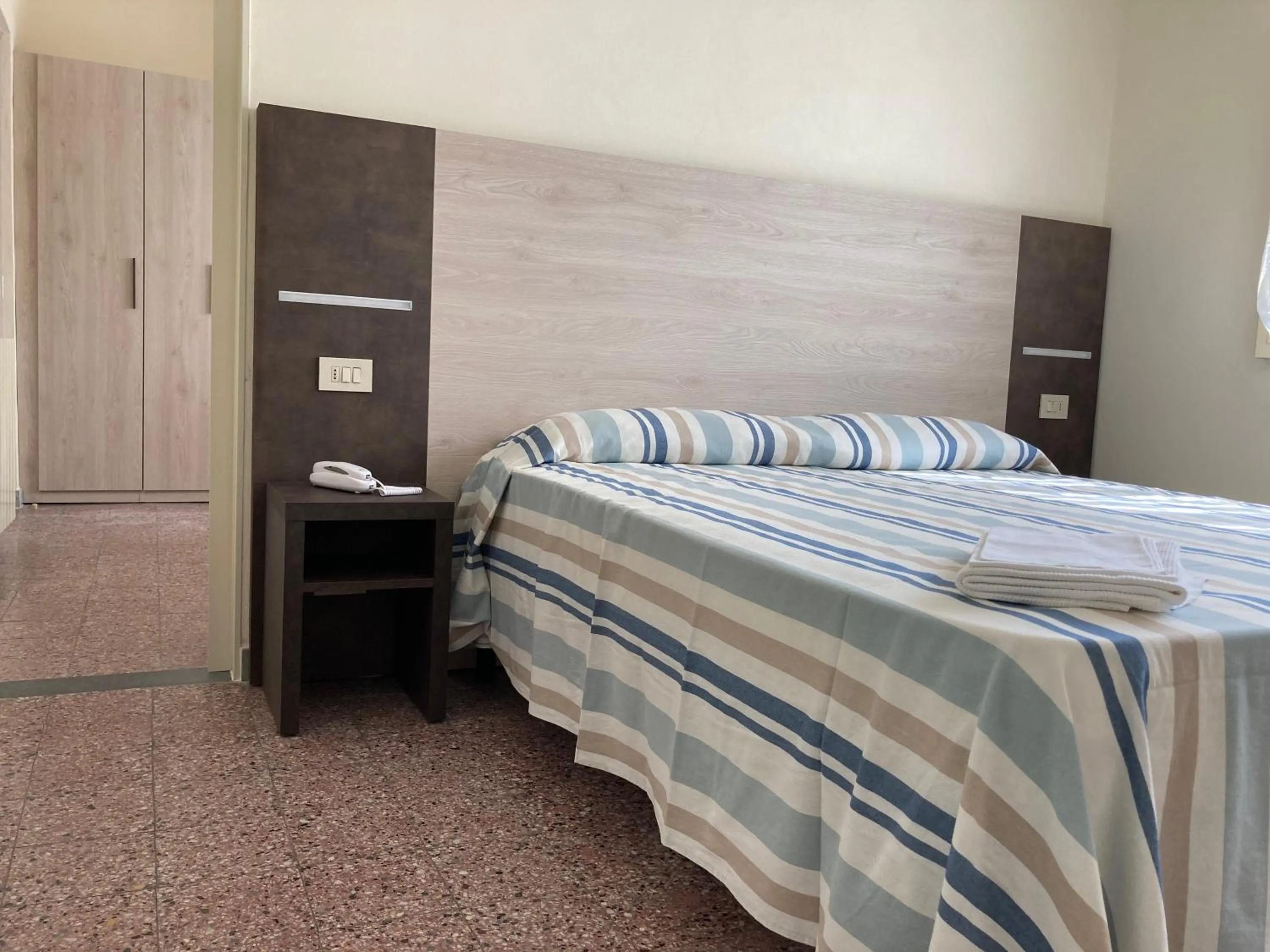 Bed in Hotel Verdesolemare