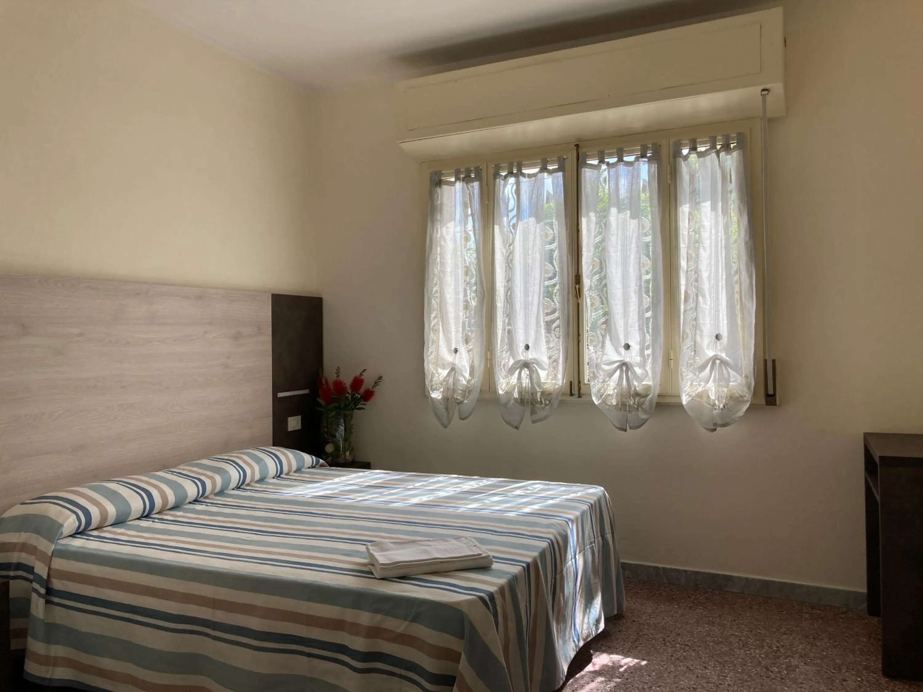 Bed in Hotel Verdesolemare