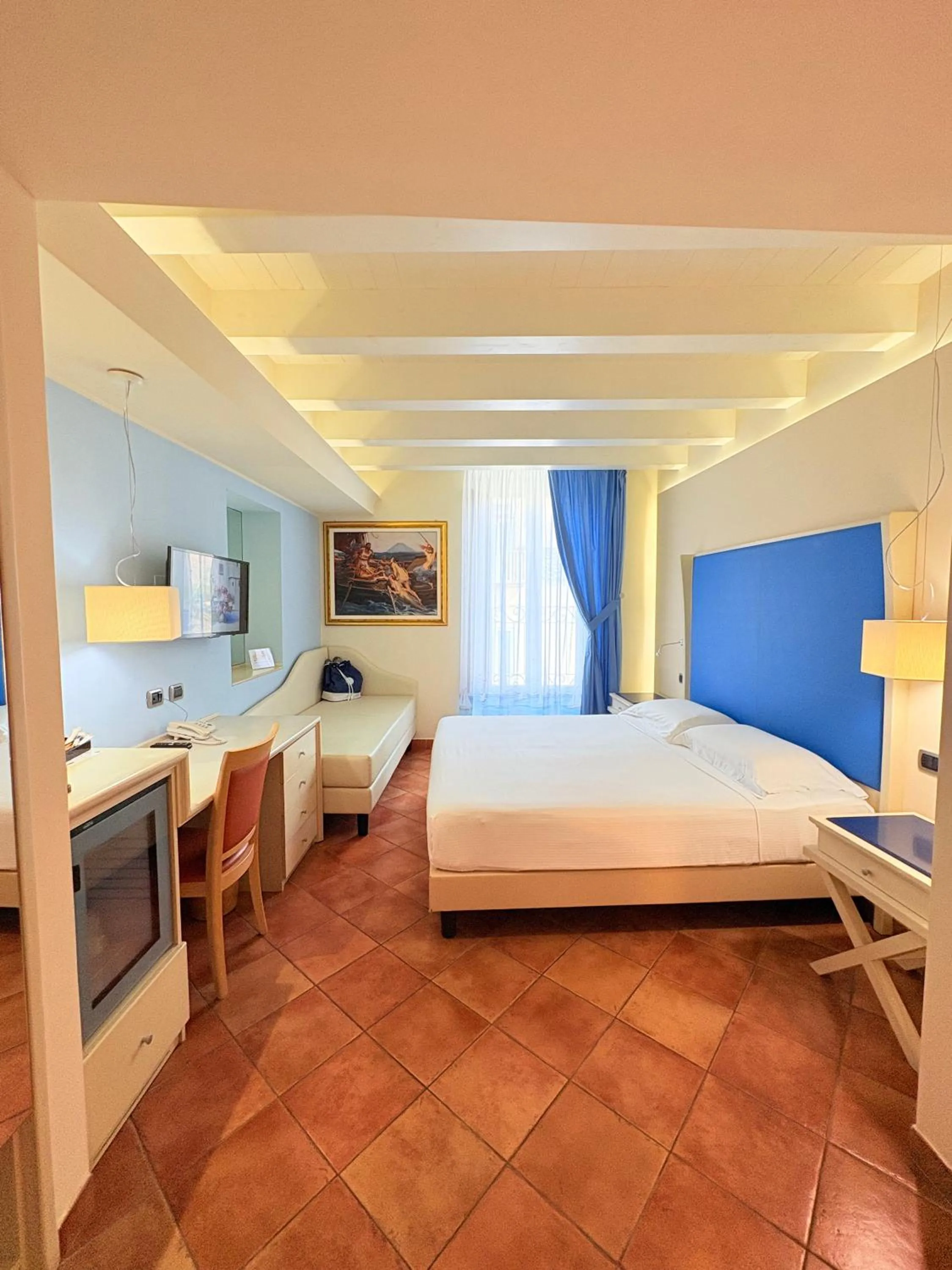 Spring, Bed in Portercole B&B