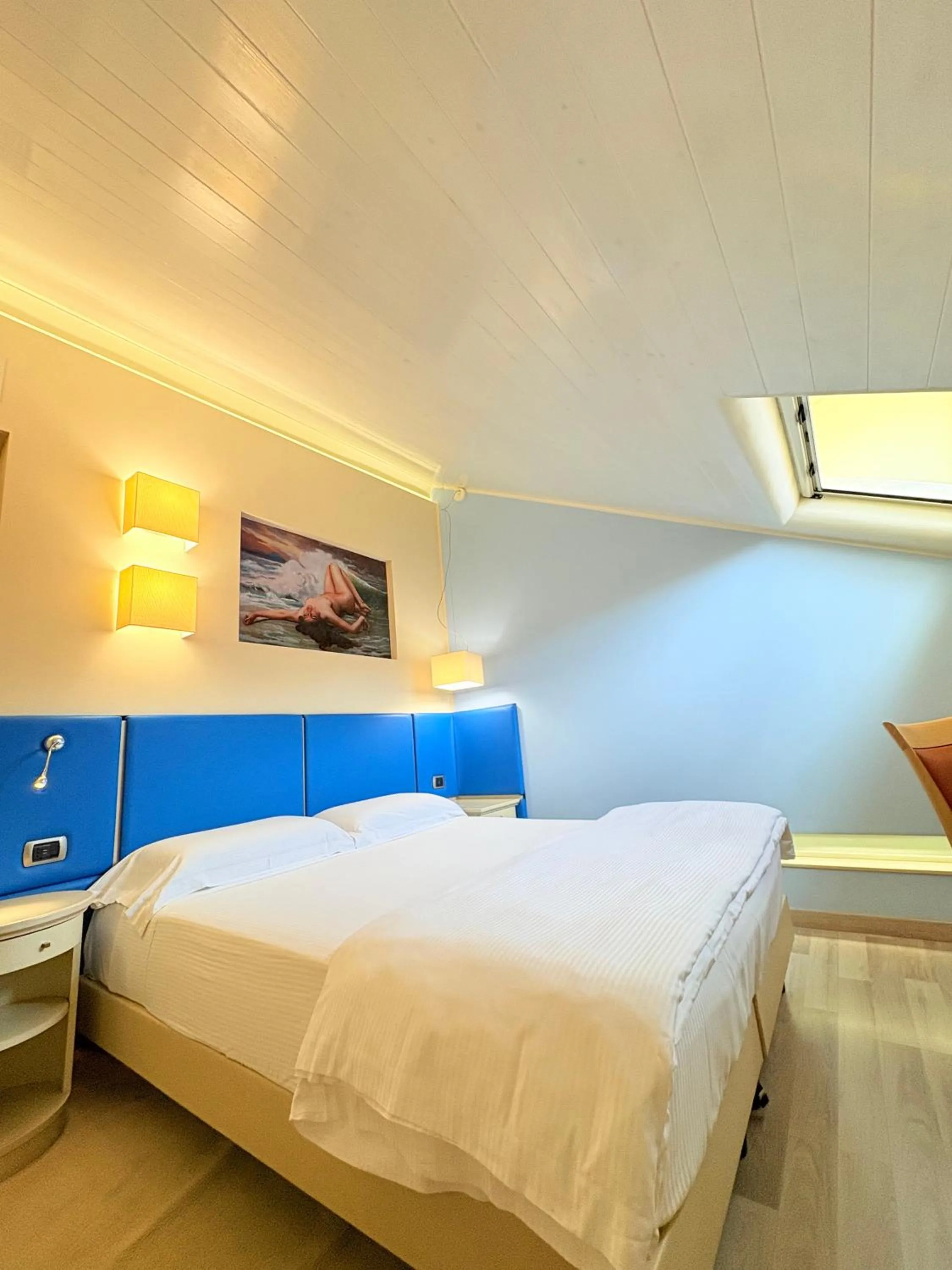 Spring, Bed in Portercole B&B