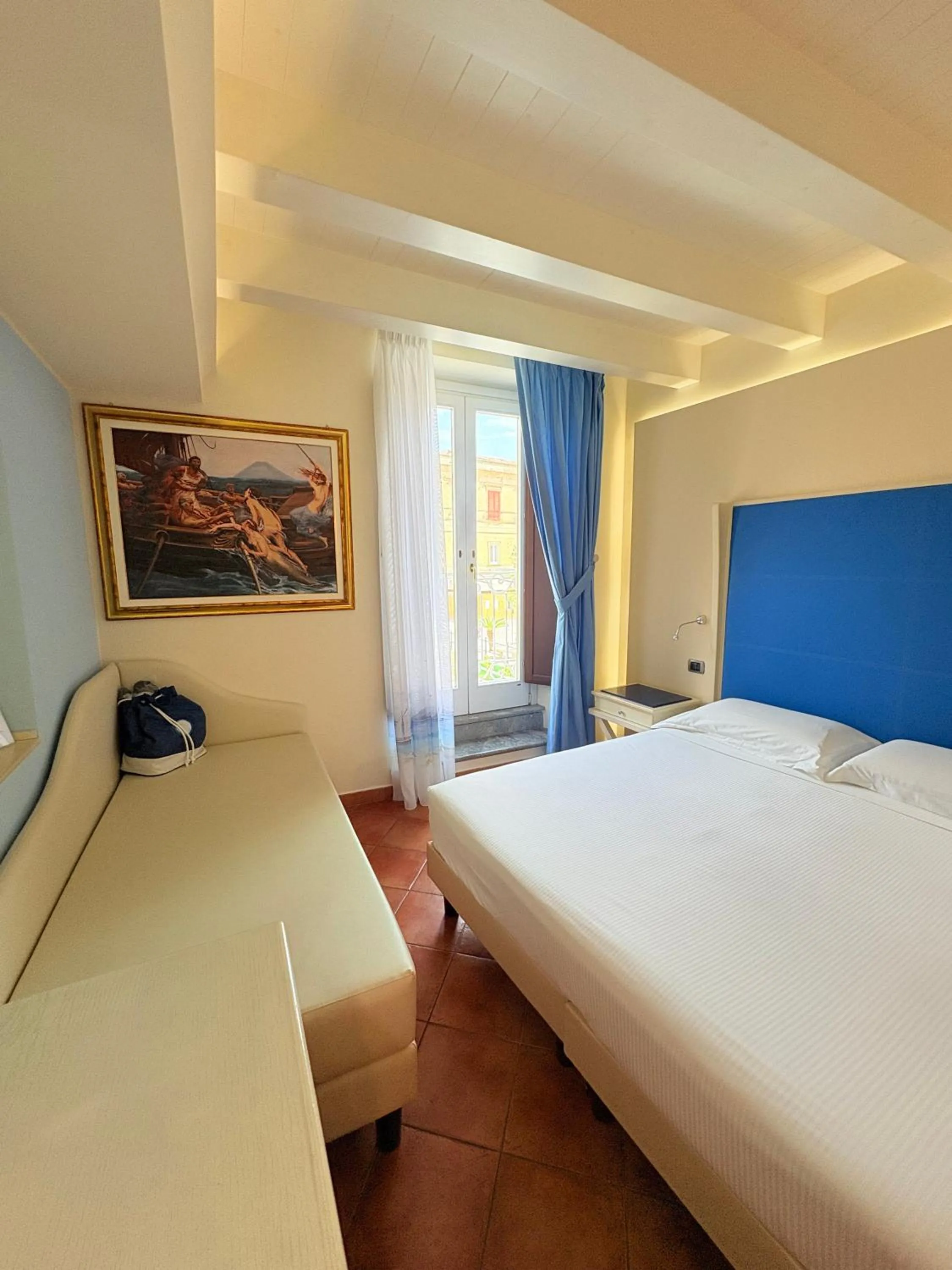 Spring, Bed in Portercole B&B