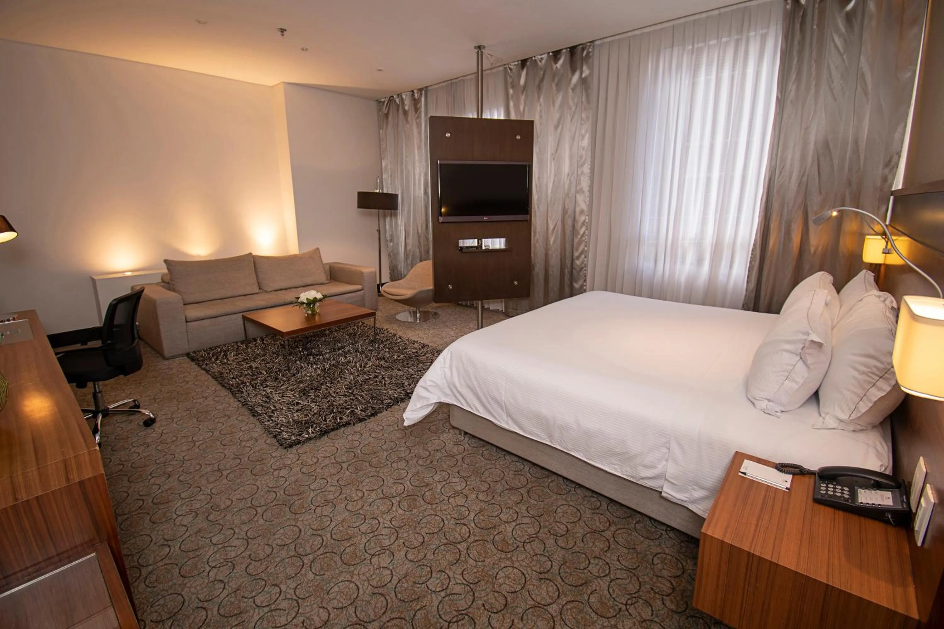 Bed in DoubleTree by Hilton Bogota Parque 93