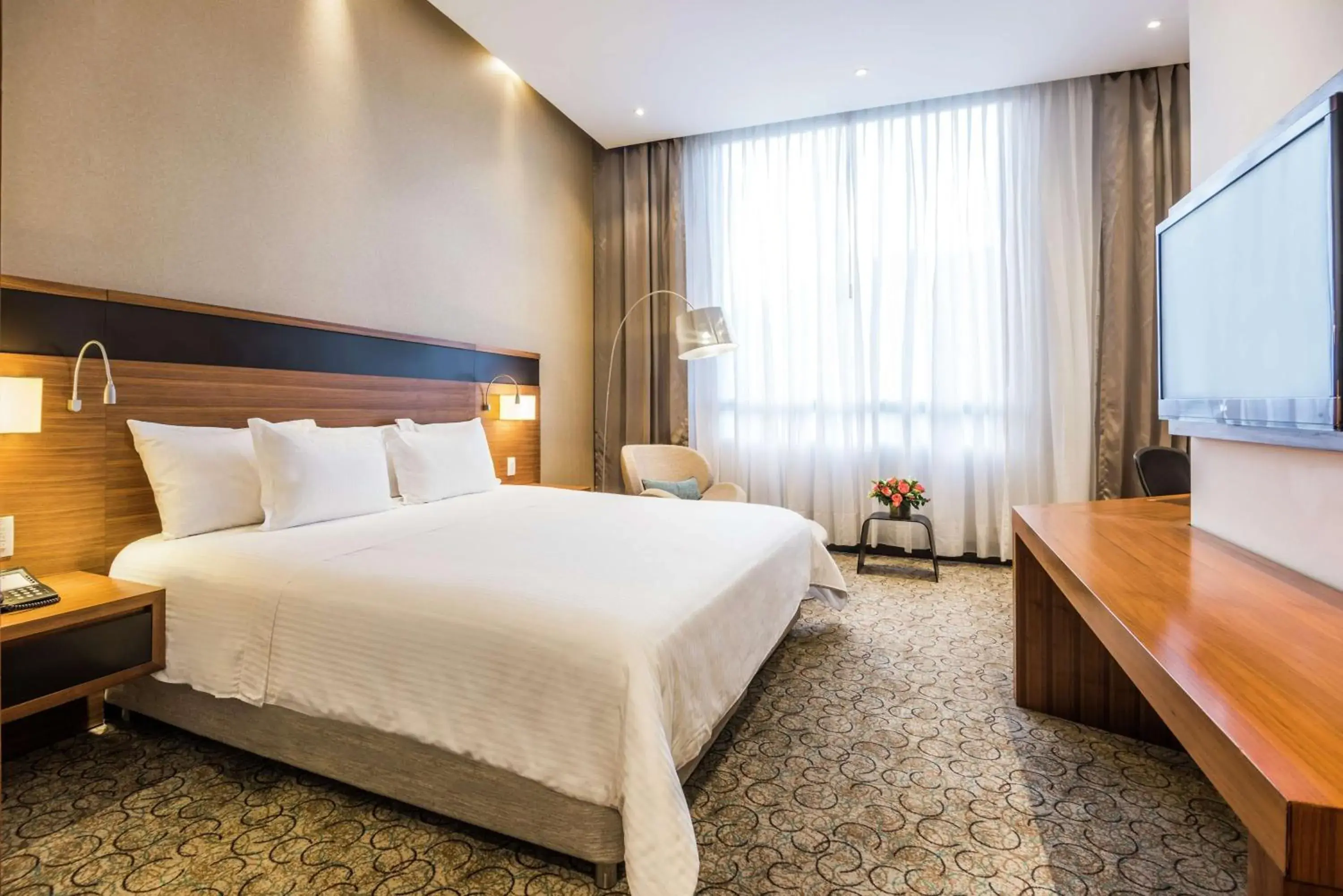 Executive Queen Room in DoubleTree by Hilton Bogota Parque 93 Executive Queen Room in DoubleTree by Hilton Bogota Parque 93