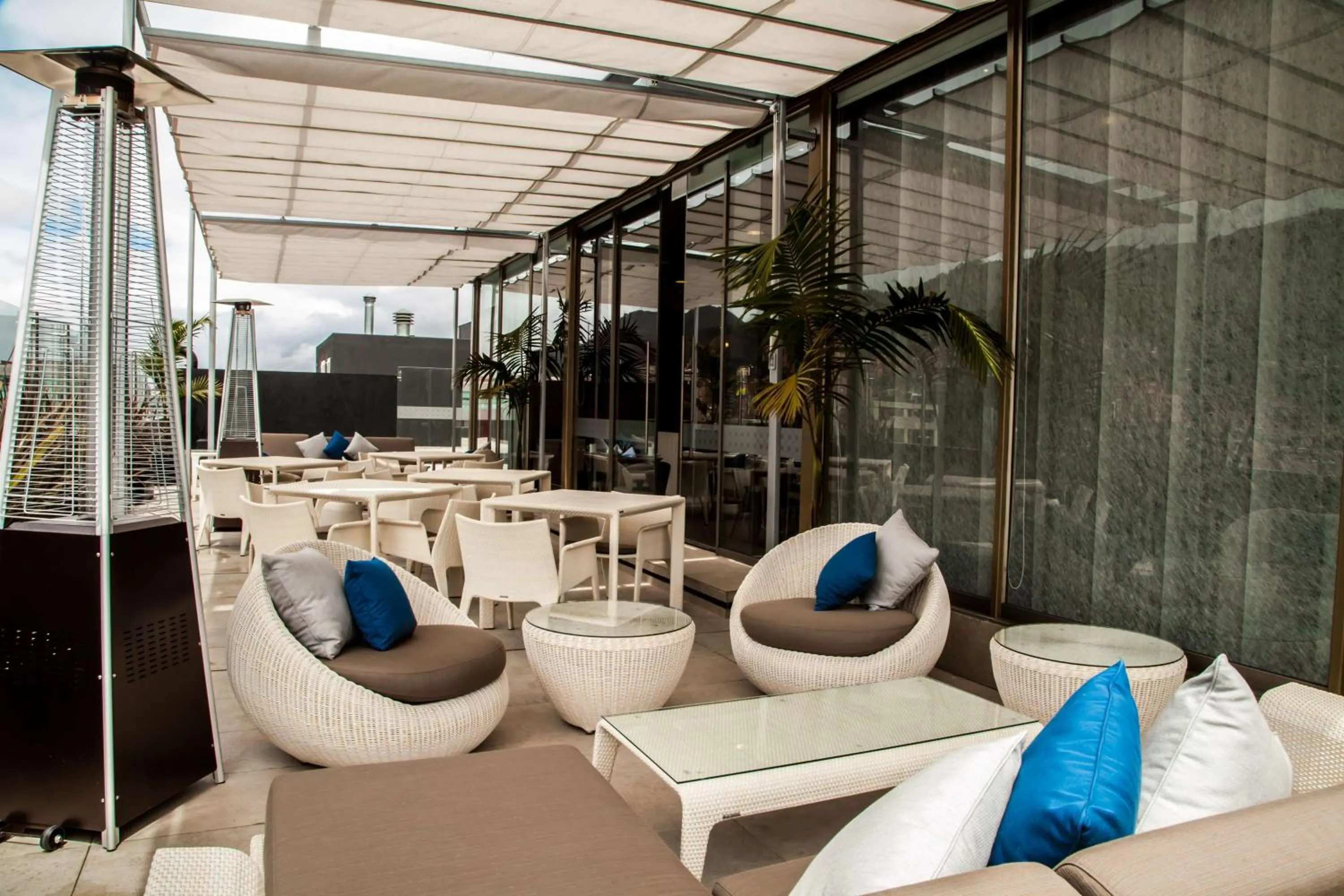 Patio in DoubleTree by Hilton Bogota Parque 93
