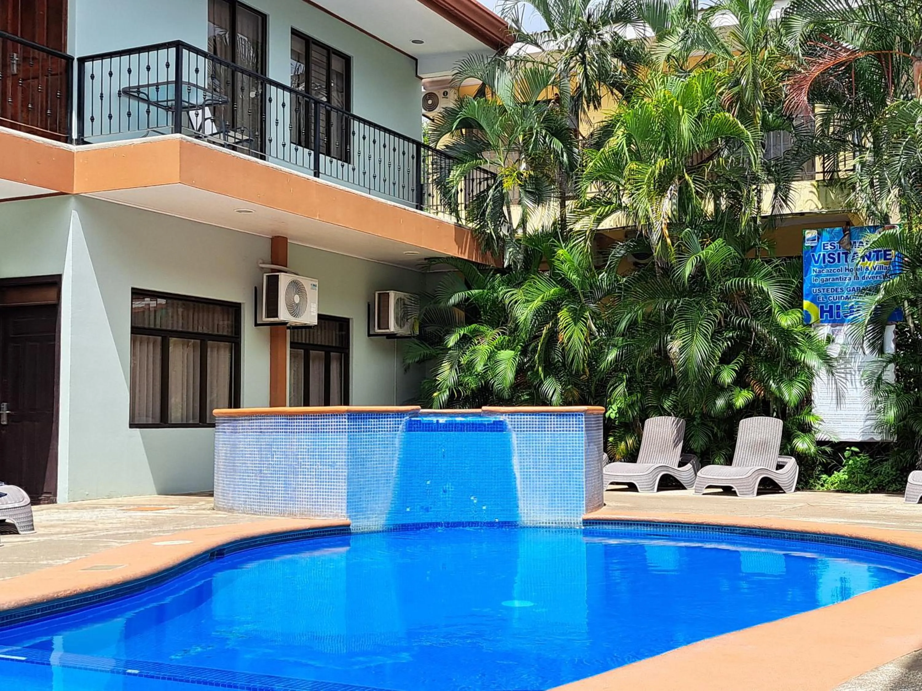 Swimming pool in Nacazcol - Playas del Coco