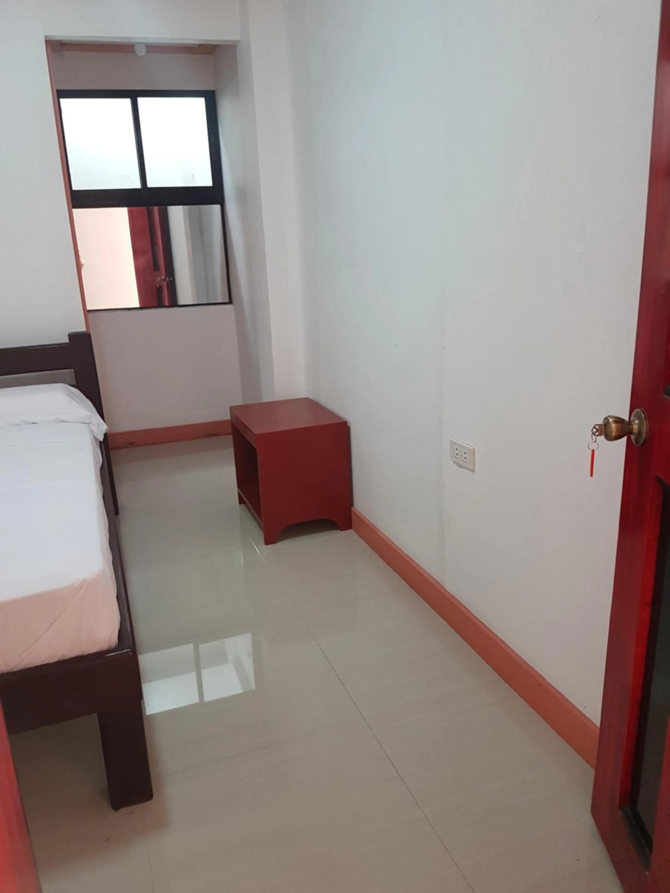 Bedroom, Bed in Catalina`s Inn family room