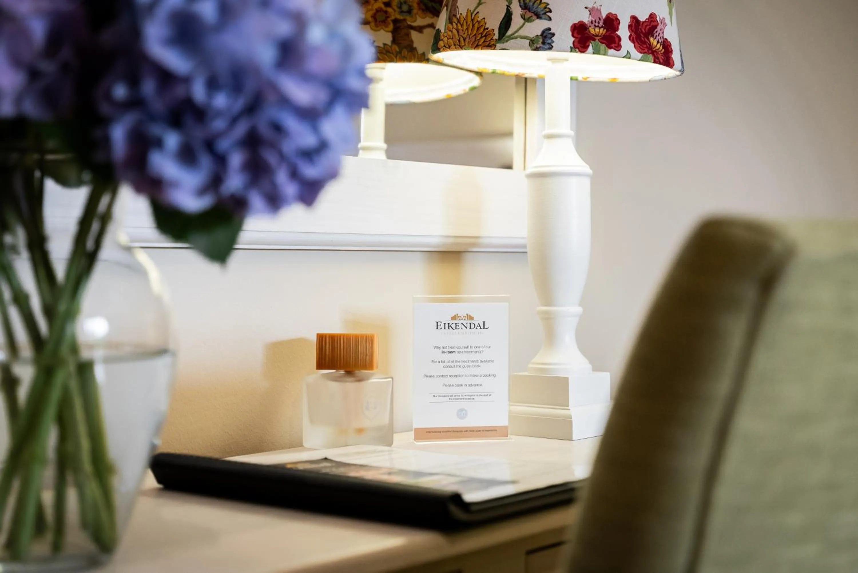 Decorative detail in Eikendal Lodge