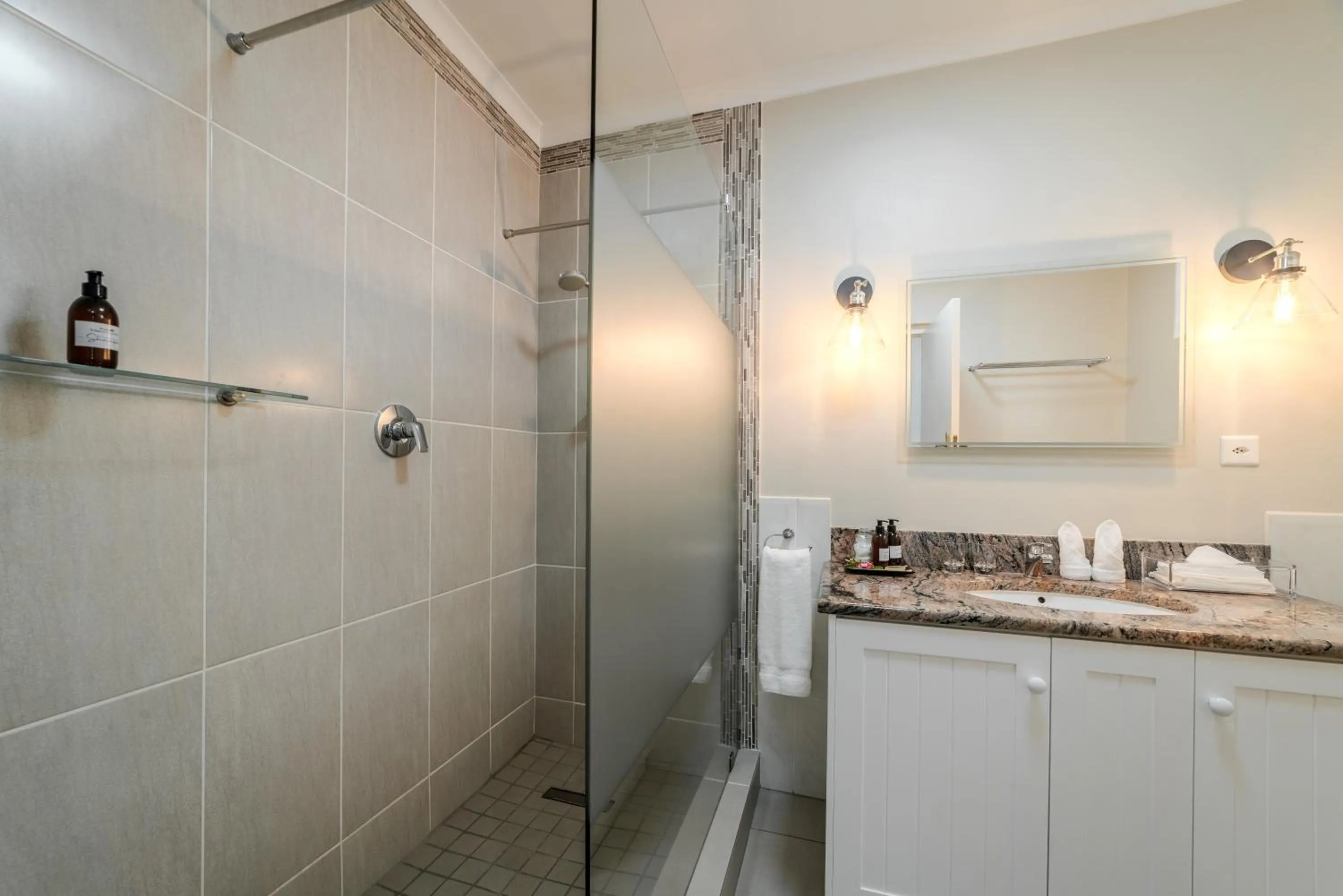 Bathroom in Eikendal Lodge