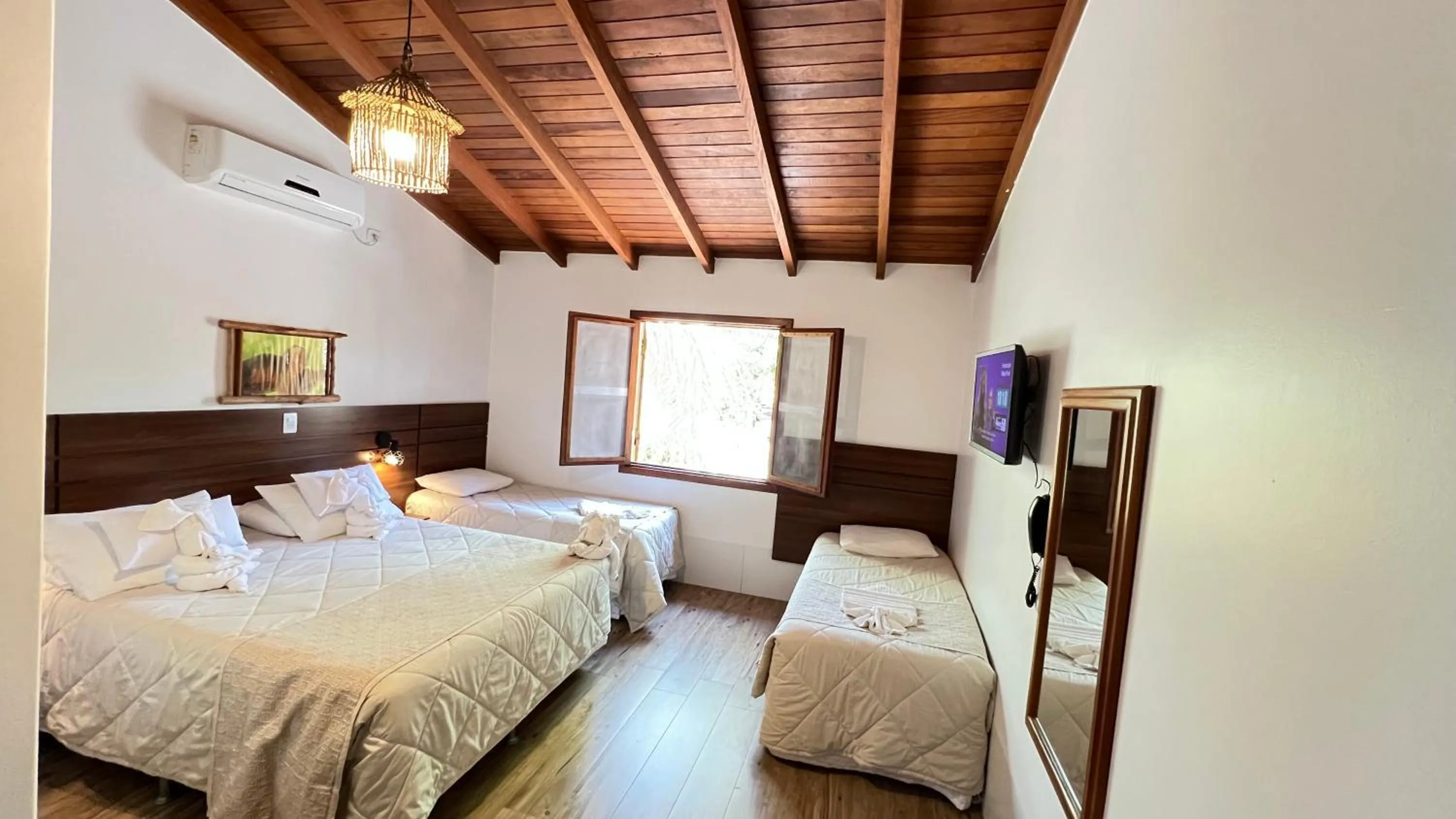 Photo of the whole room, Bed in Hotel Cabanas