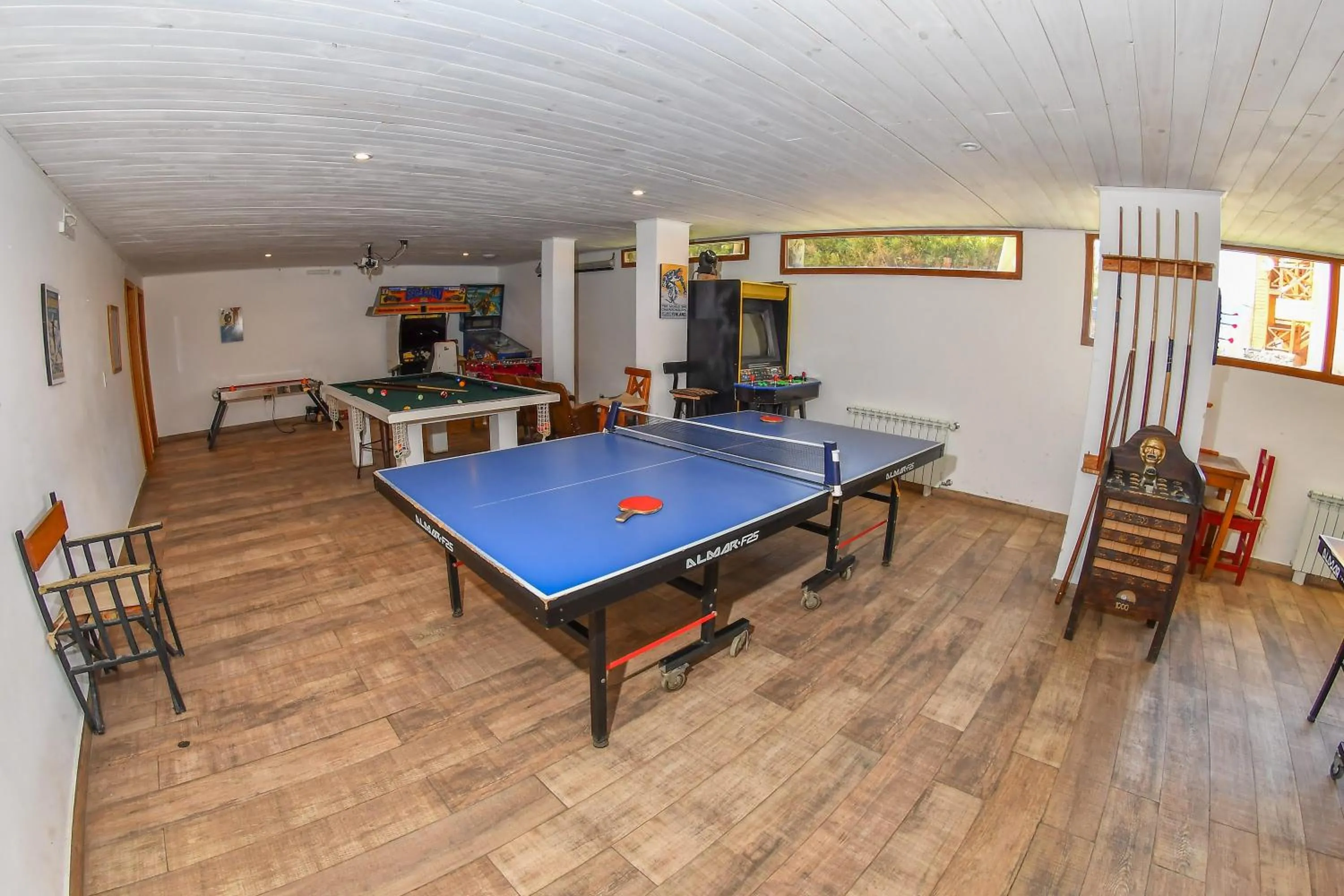 Table tennis in Complejo Base 41