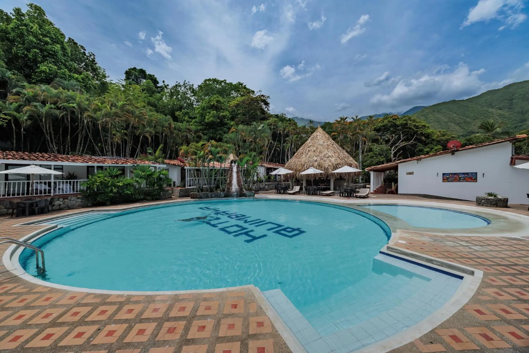 Swimming pool in Hotel Quimbaya