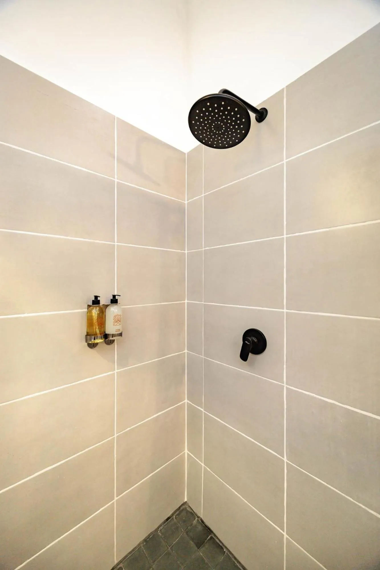 Shower in Hotel Quimbaya