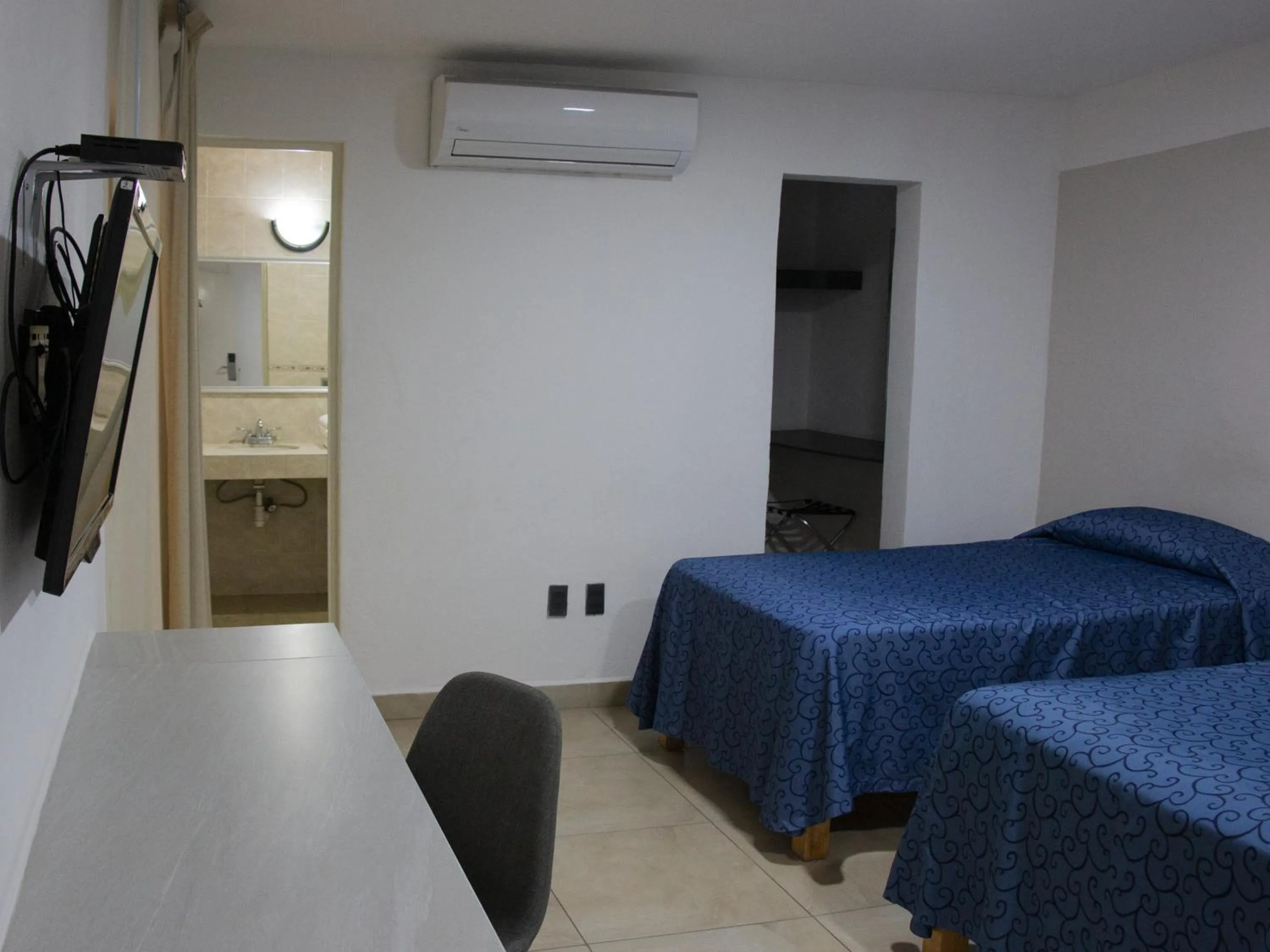 Bedroom, Bed in Hotel St. George