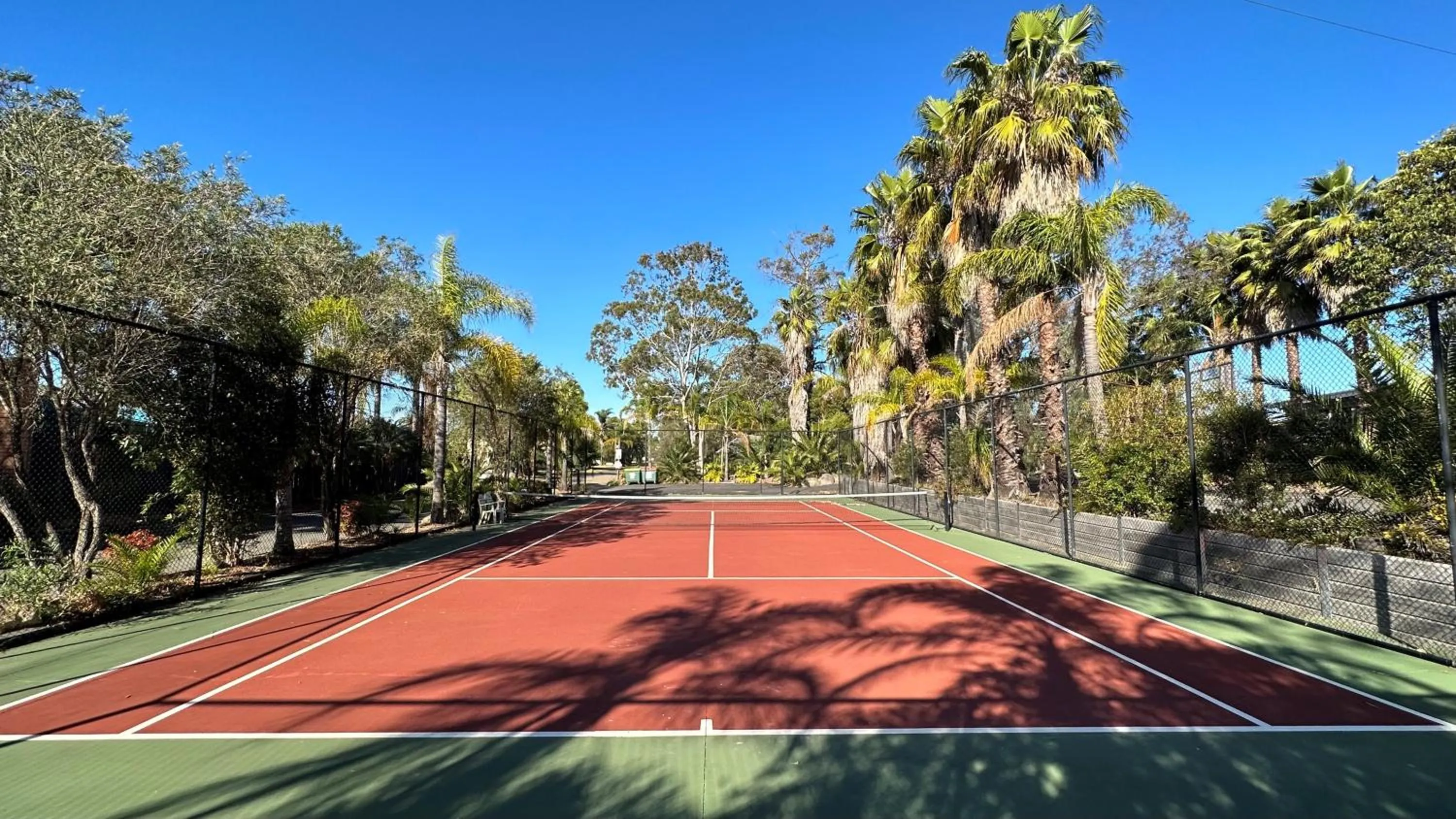 Tennis court in Batemans Bay Marina Resort