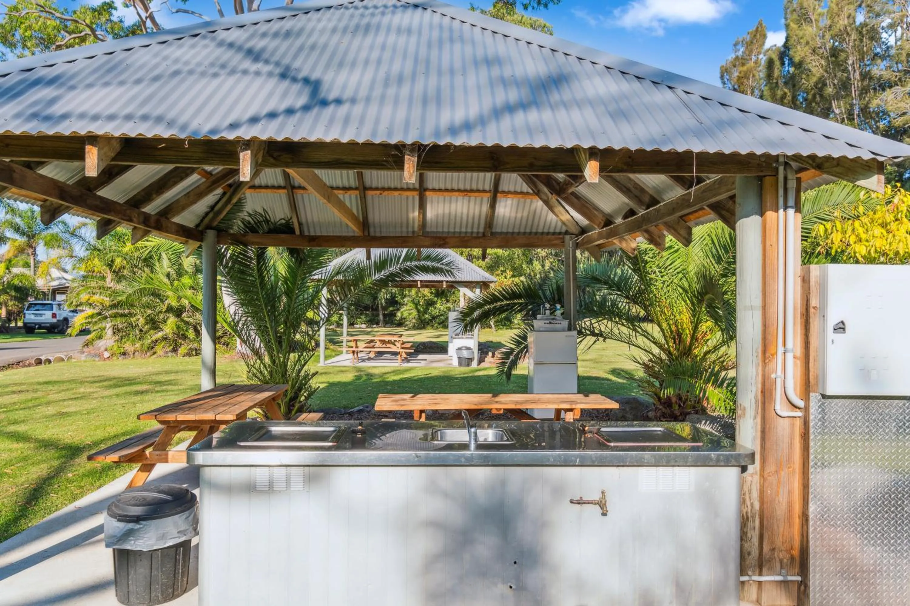 BBQ facilities in Batemans Bay Marina Resort