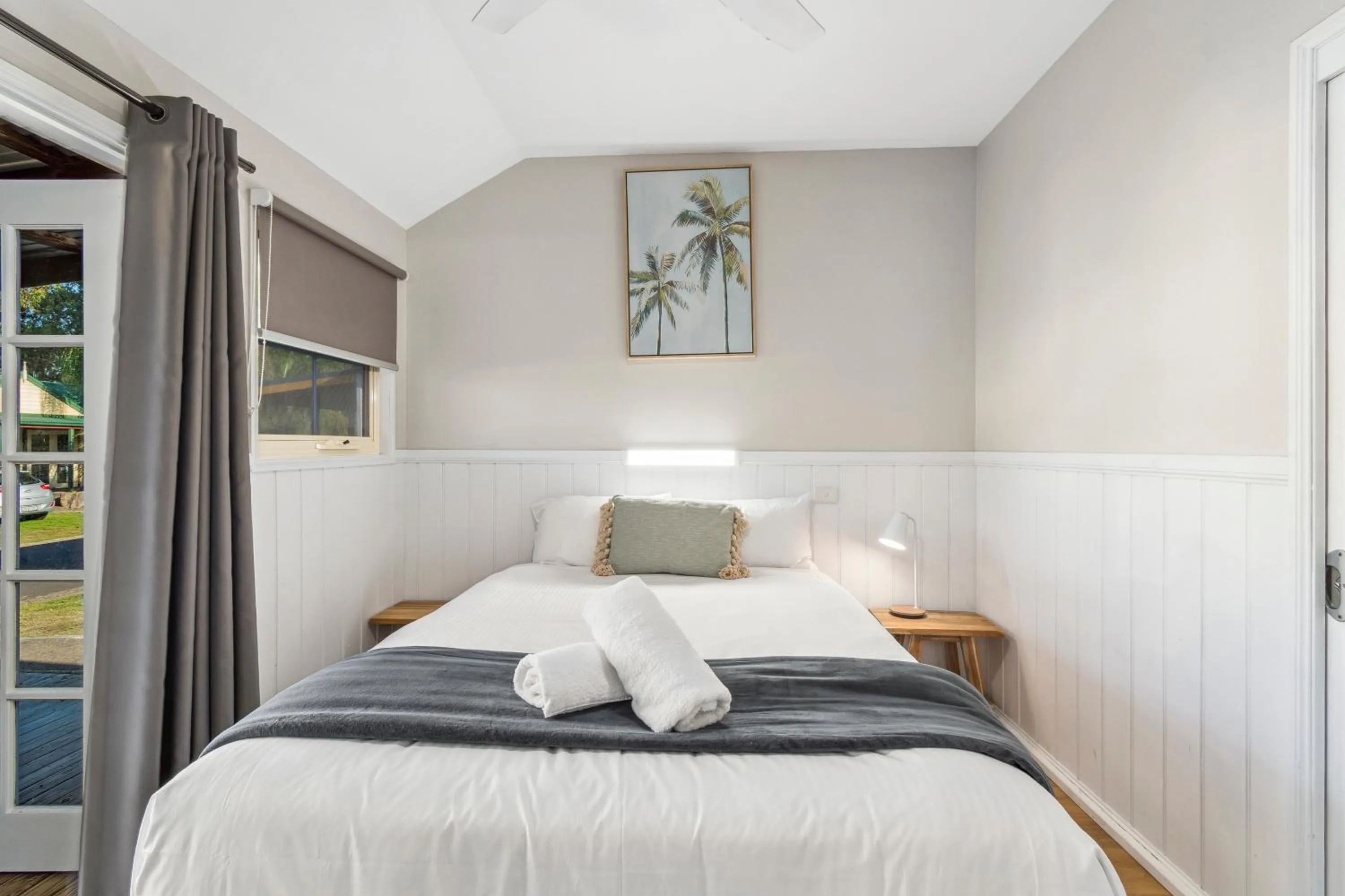 Bed in Batemans Bay Marina Resort