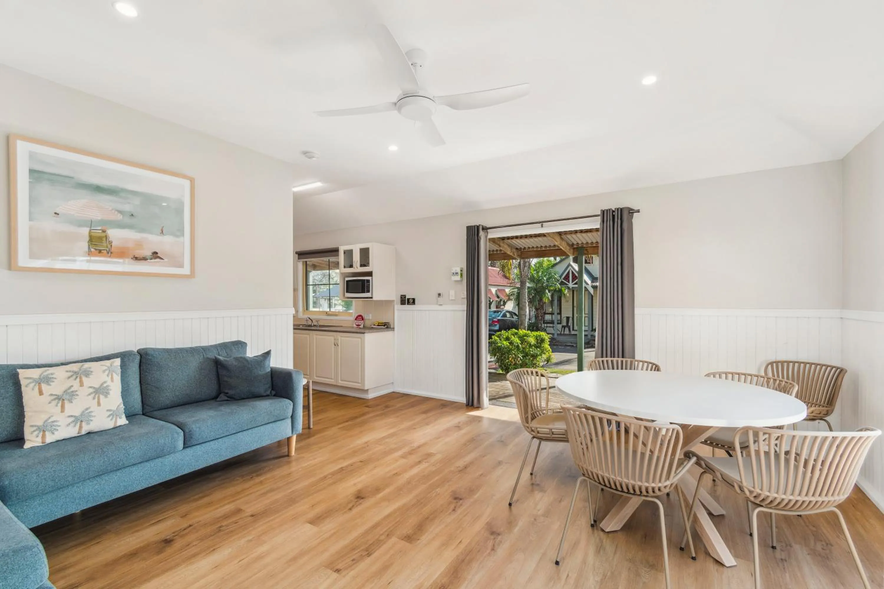 Living room in Batemans Bay Marina Resort
