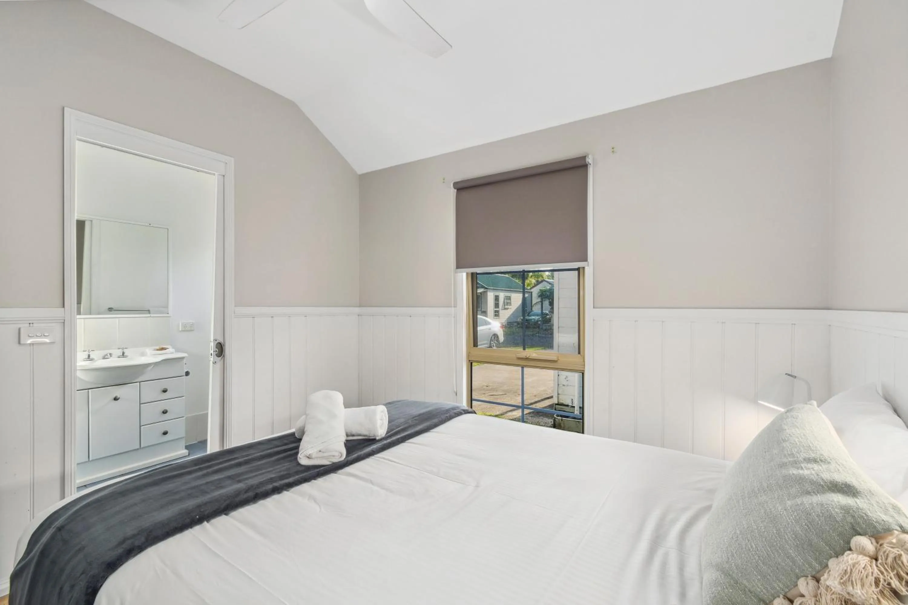 Bed in Batemans Bay Marina Resort