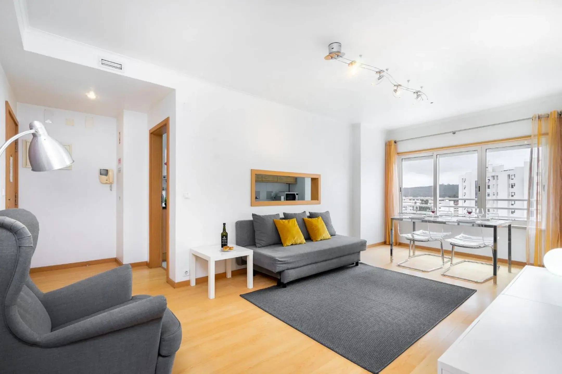 Lisboa, Cidade, Elegant Apartment with Air Cond, Free WIFI and Near Metro, by IG Lisboa, Cidade, Elegant Apartment with Air Cond, Free WIFI and Near Metro, by IG
