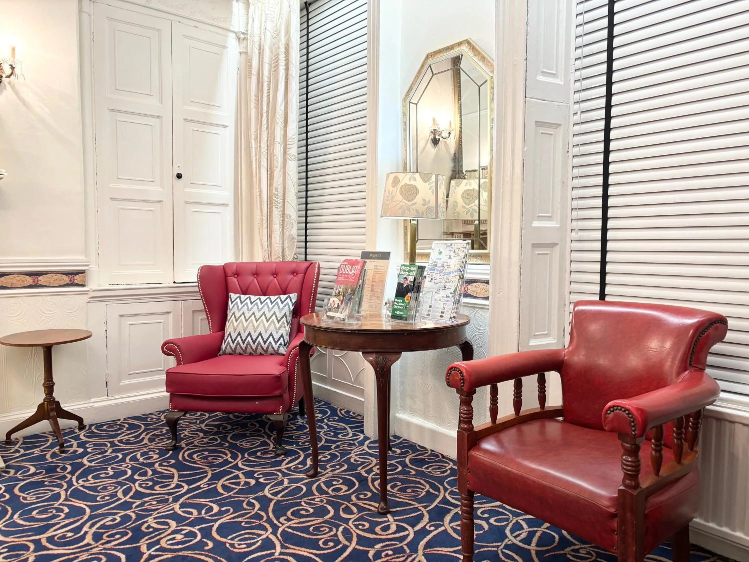 Lobby or reception in Dergvale Hotel